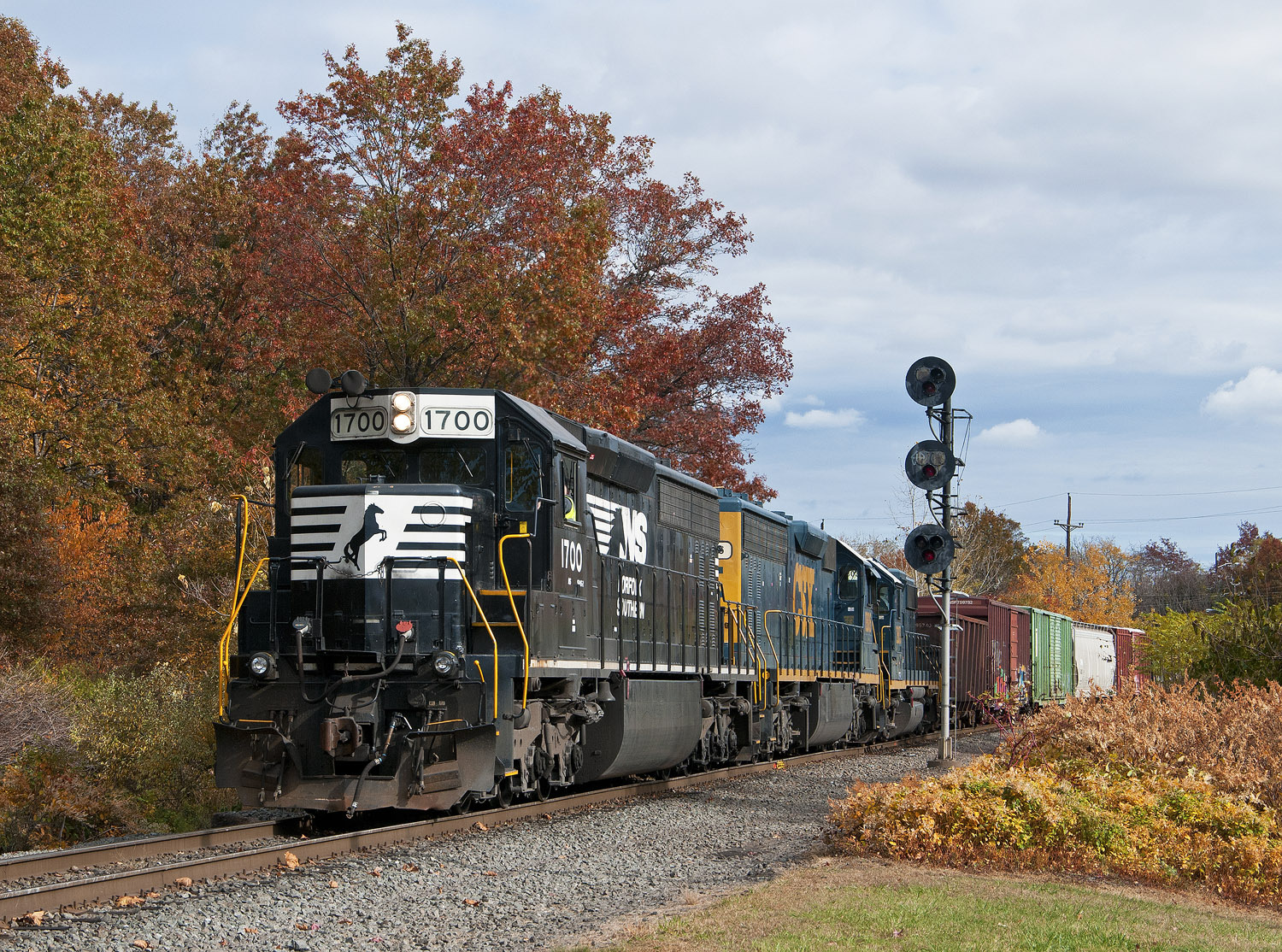 EMD SD45-2 – photo 14