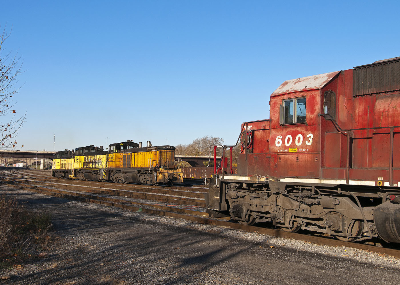 EMD MP15DC – photo 23