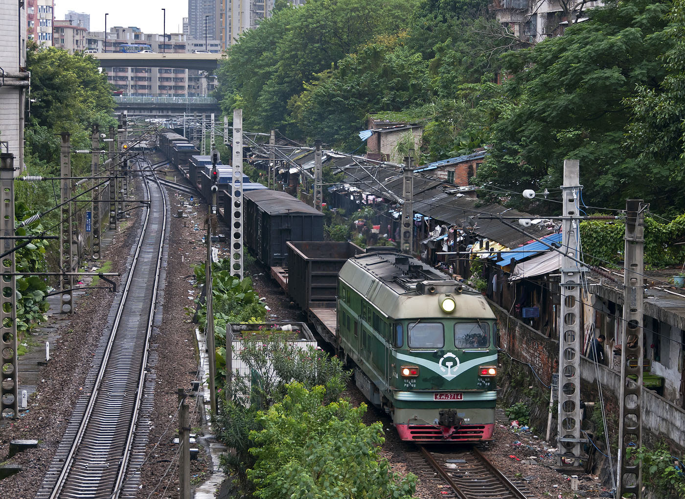 CRRC Qingdao Sifang DF4B – photo 10