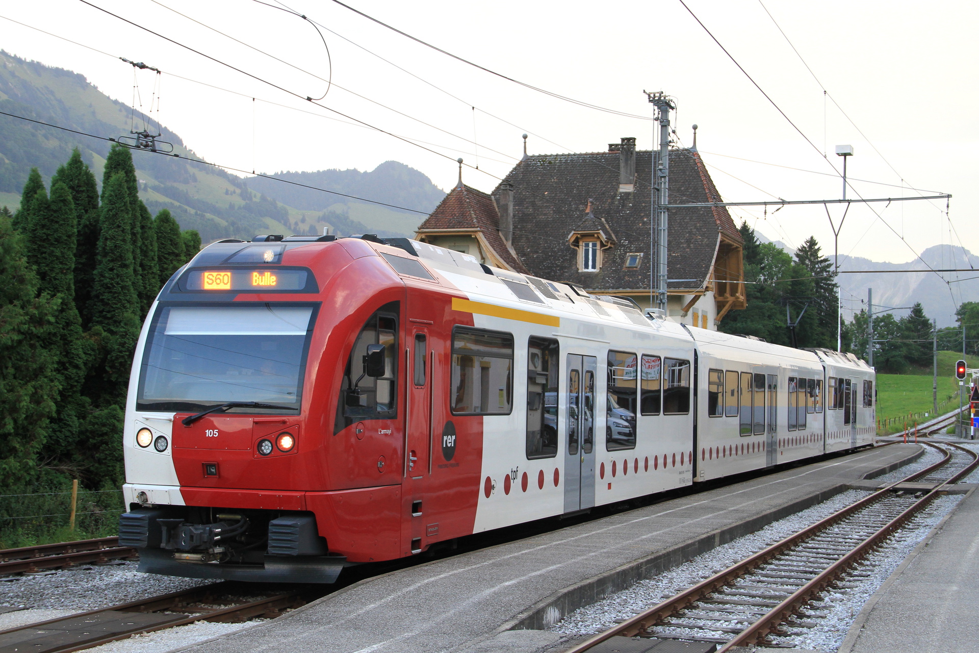 Stadler TPF ABe 2/4+B+Be 2/4 – photo 3