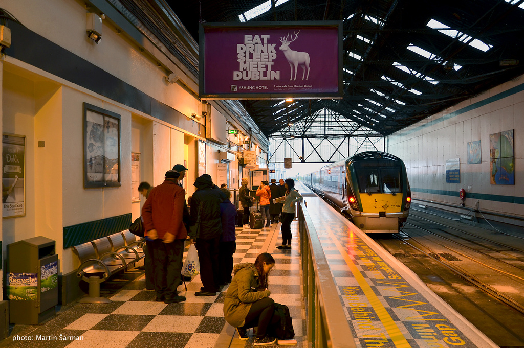 Tokyu Car IE 22000