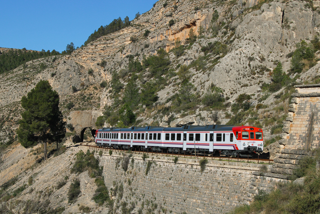 Macosa RENFE 592
