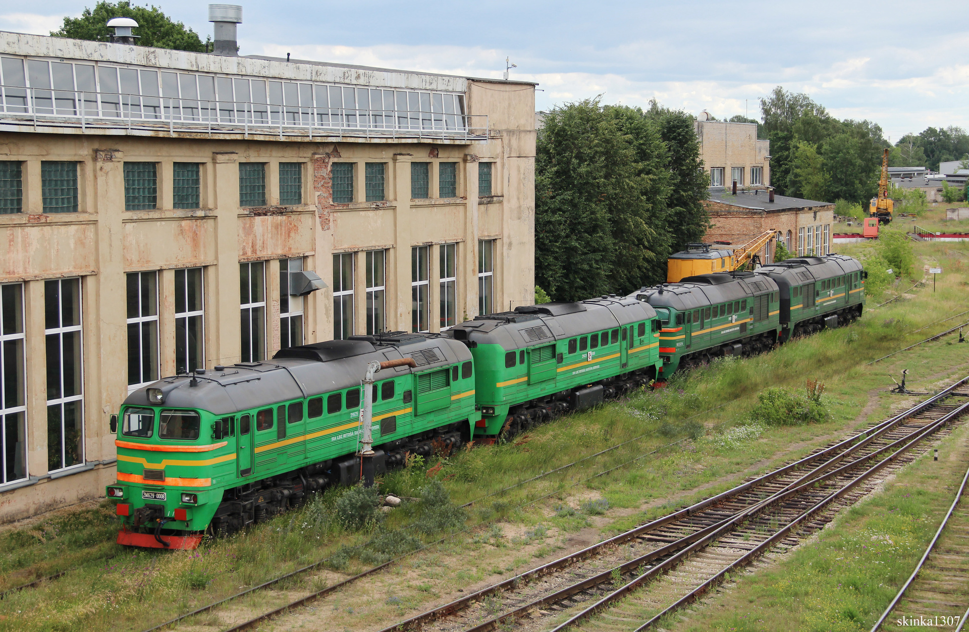 Luhanskteplovoz 2M62U – foto 21