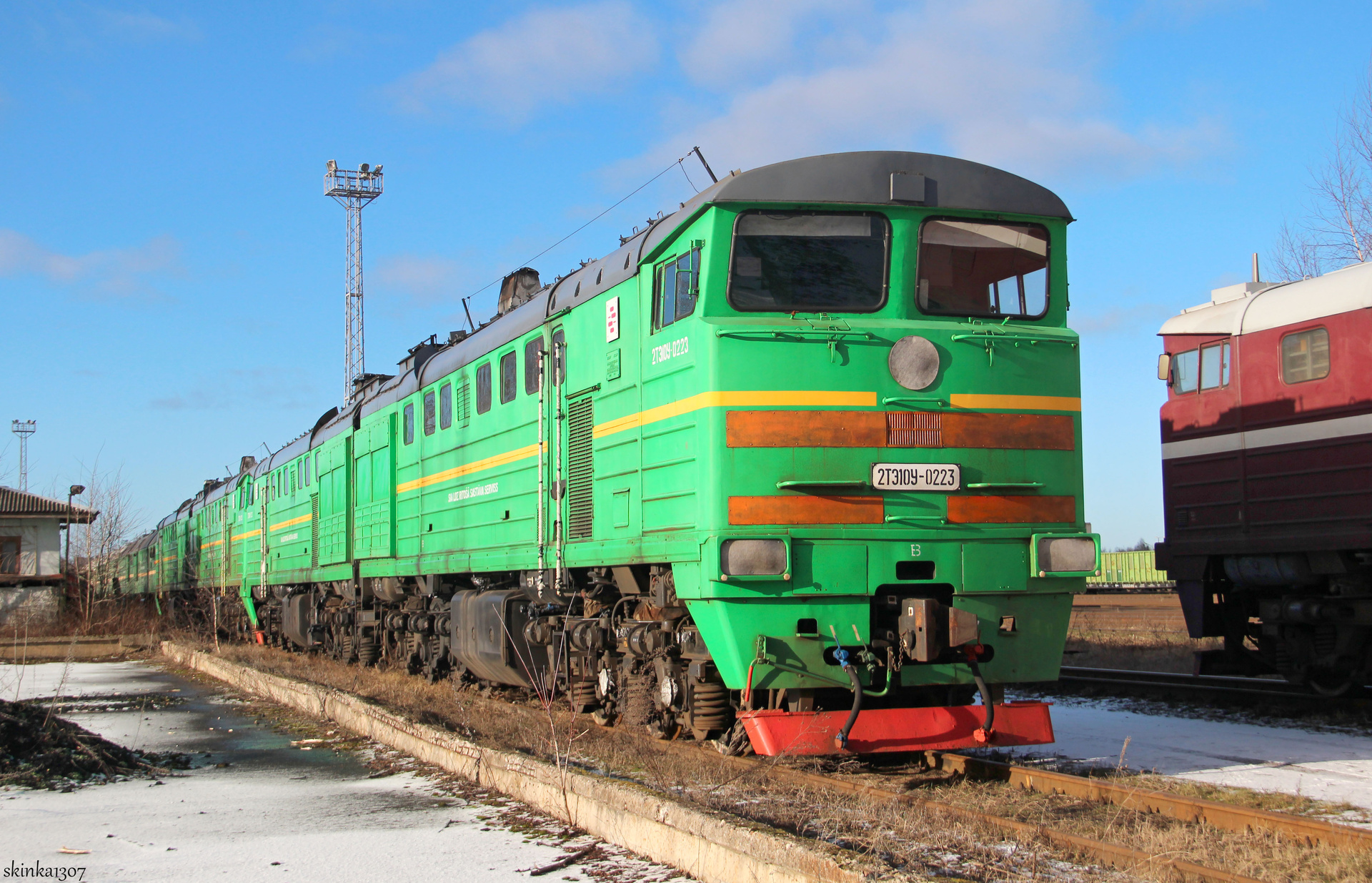 Luhanskteplovoz 2TE10U – photo 11