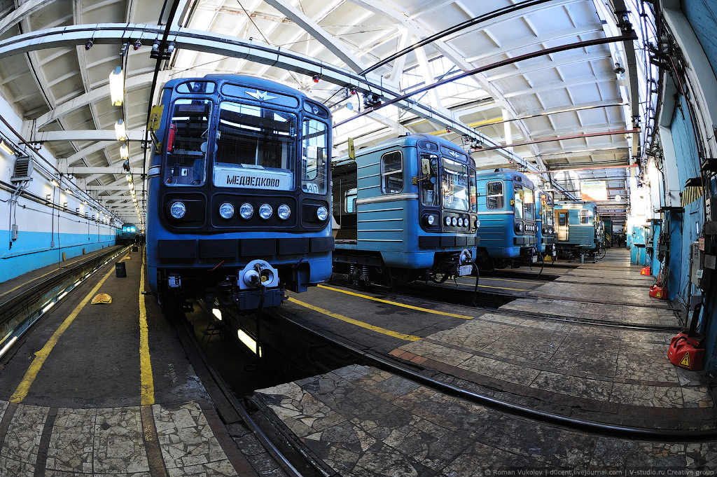 Metrovagonmash 81-717 – foto 12