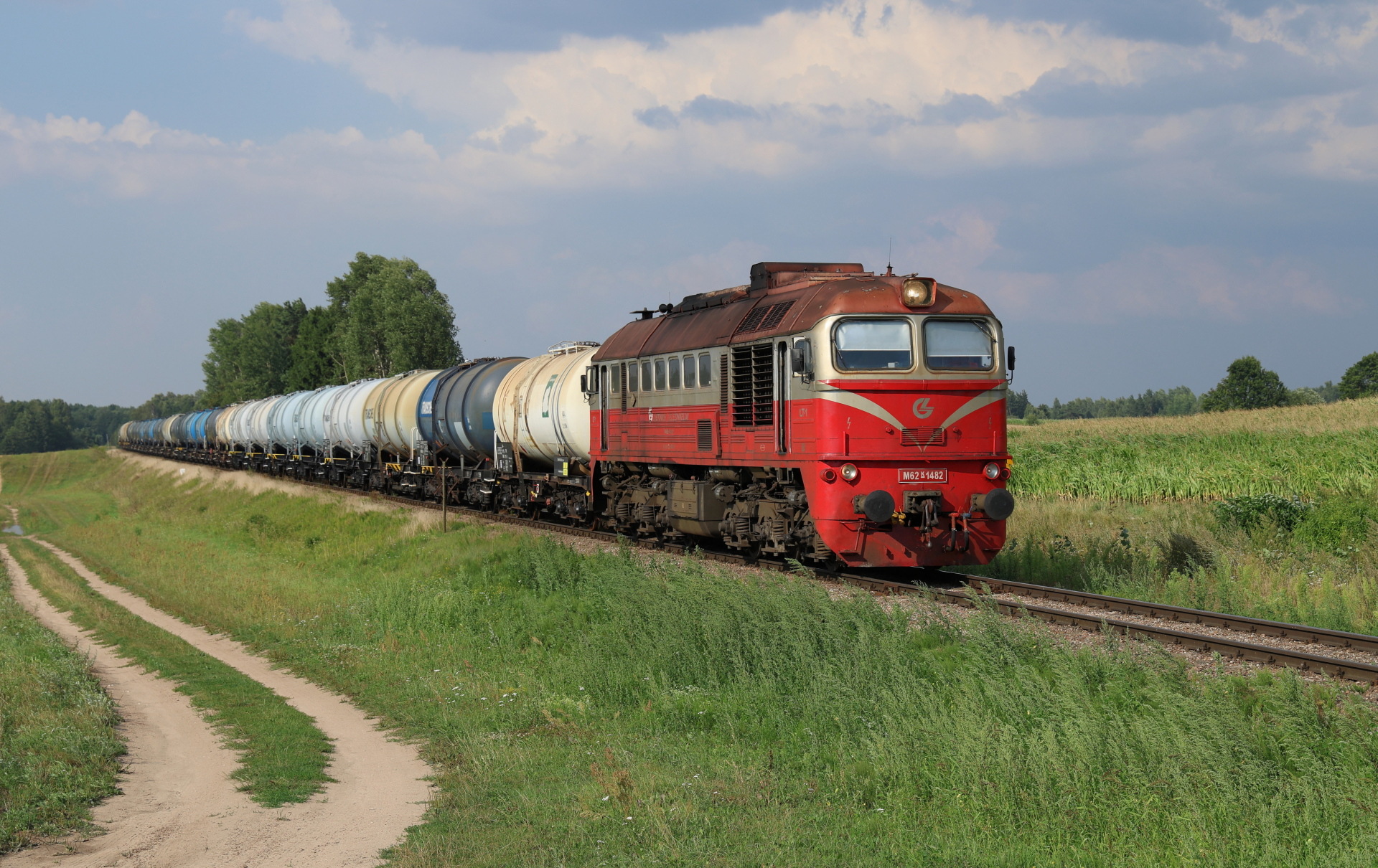 Luhanskteplovoz M62K – photo 19