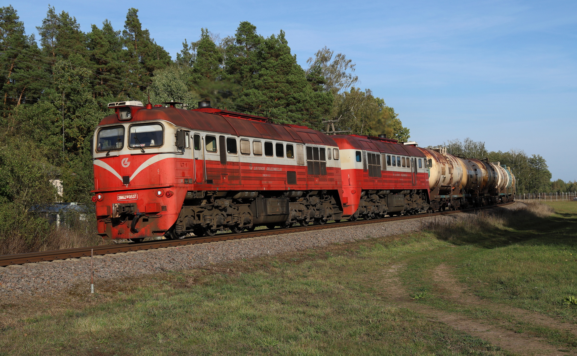 Luhanskteplovoz 2M62M – photo 2