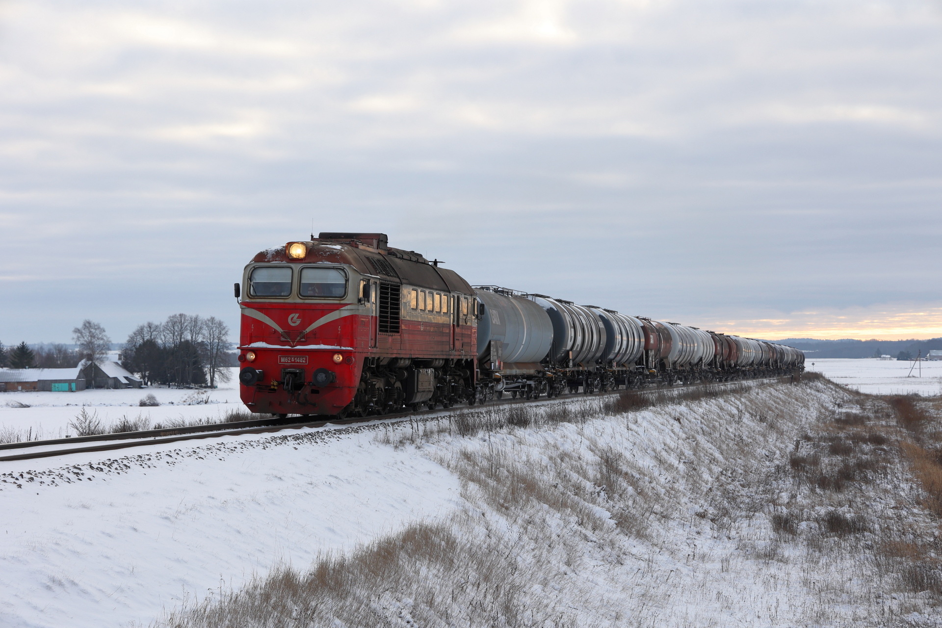 Luhanskteplovoz M62K – photo 10