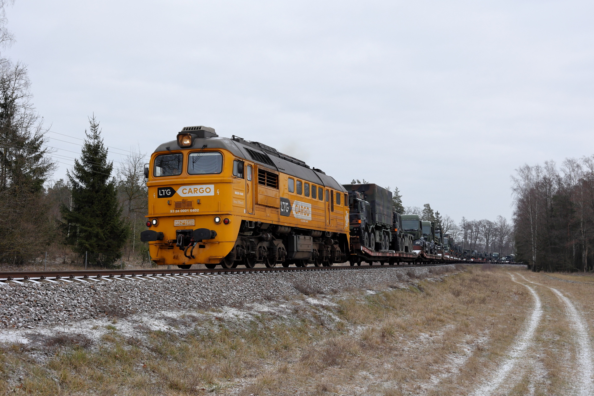 Luhanskteplovoz M62K – photo 2