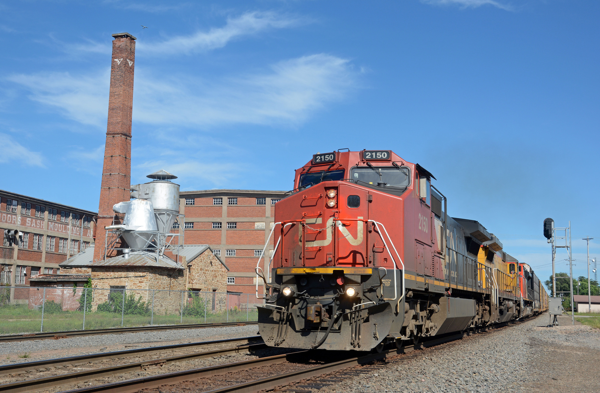 GE Dash 8-40CW – photo 17