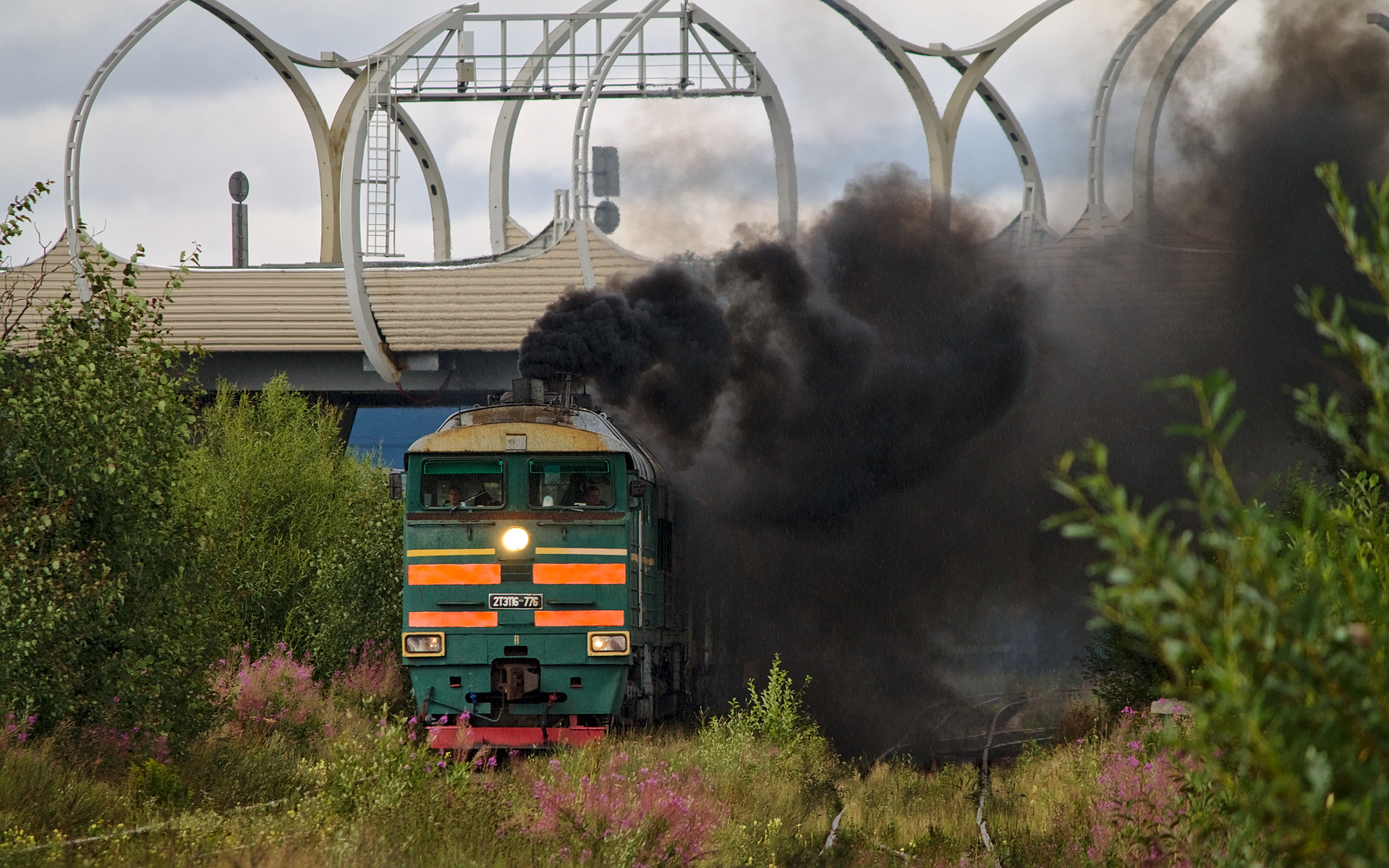 Luhanskteplovoz 2TE116K – photo 11