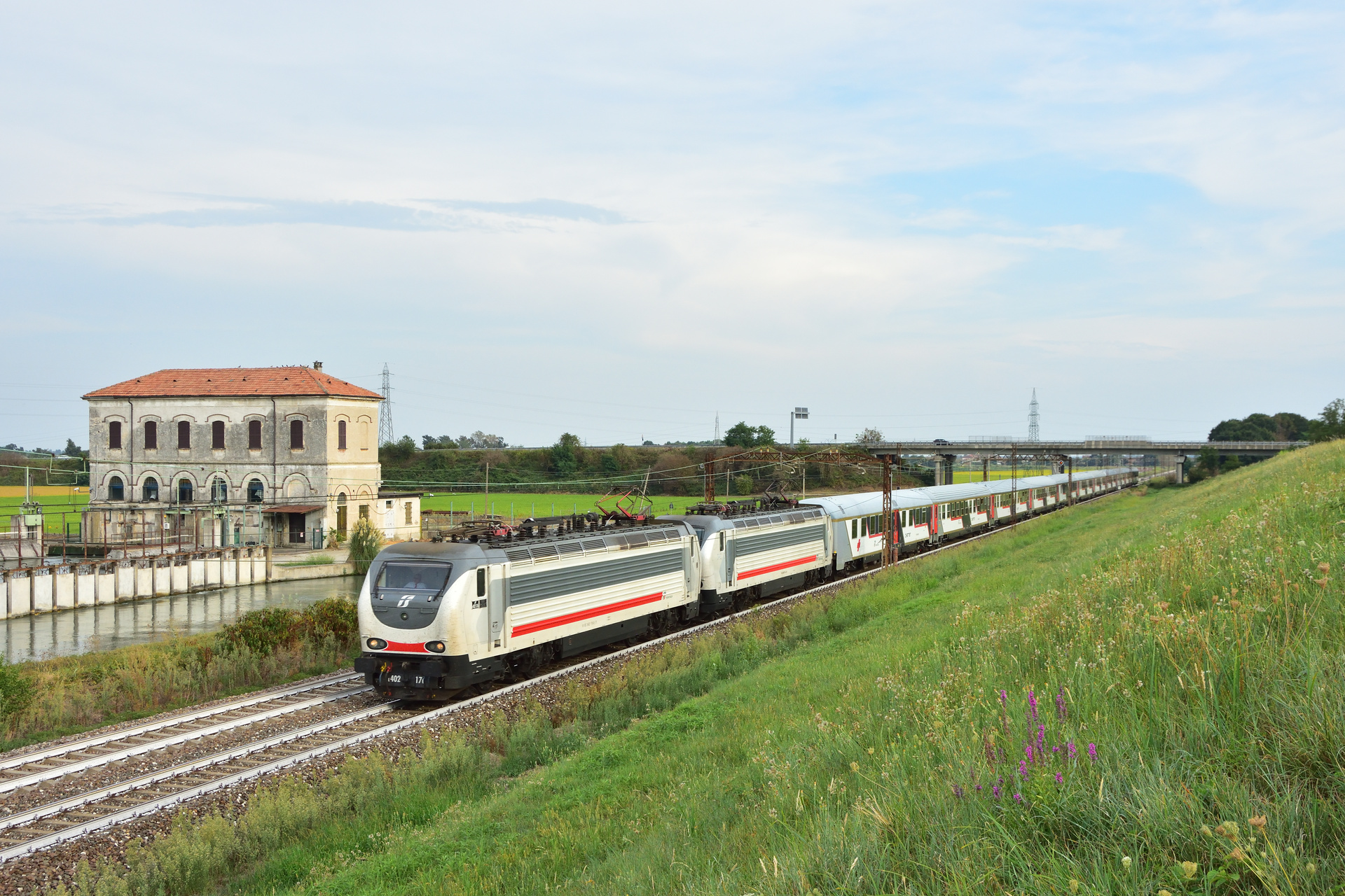 Firema E402B – photo 13