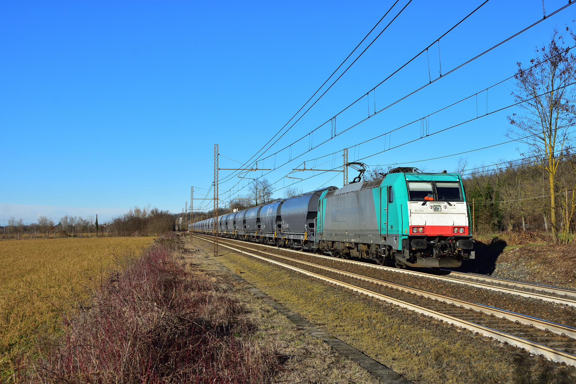 Bombardier F140 DC – photo 13