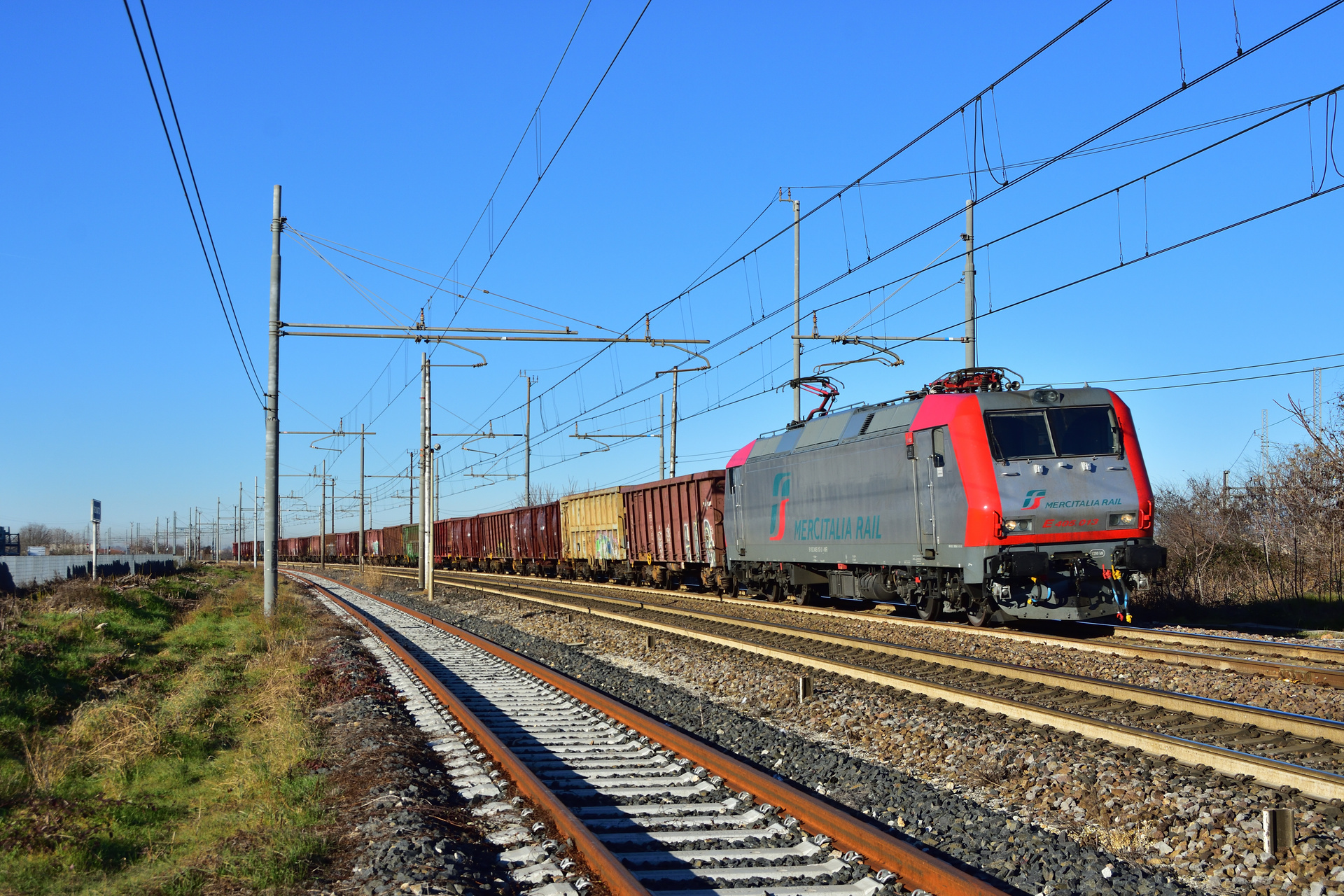 Bombardier E405 – photo 8