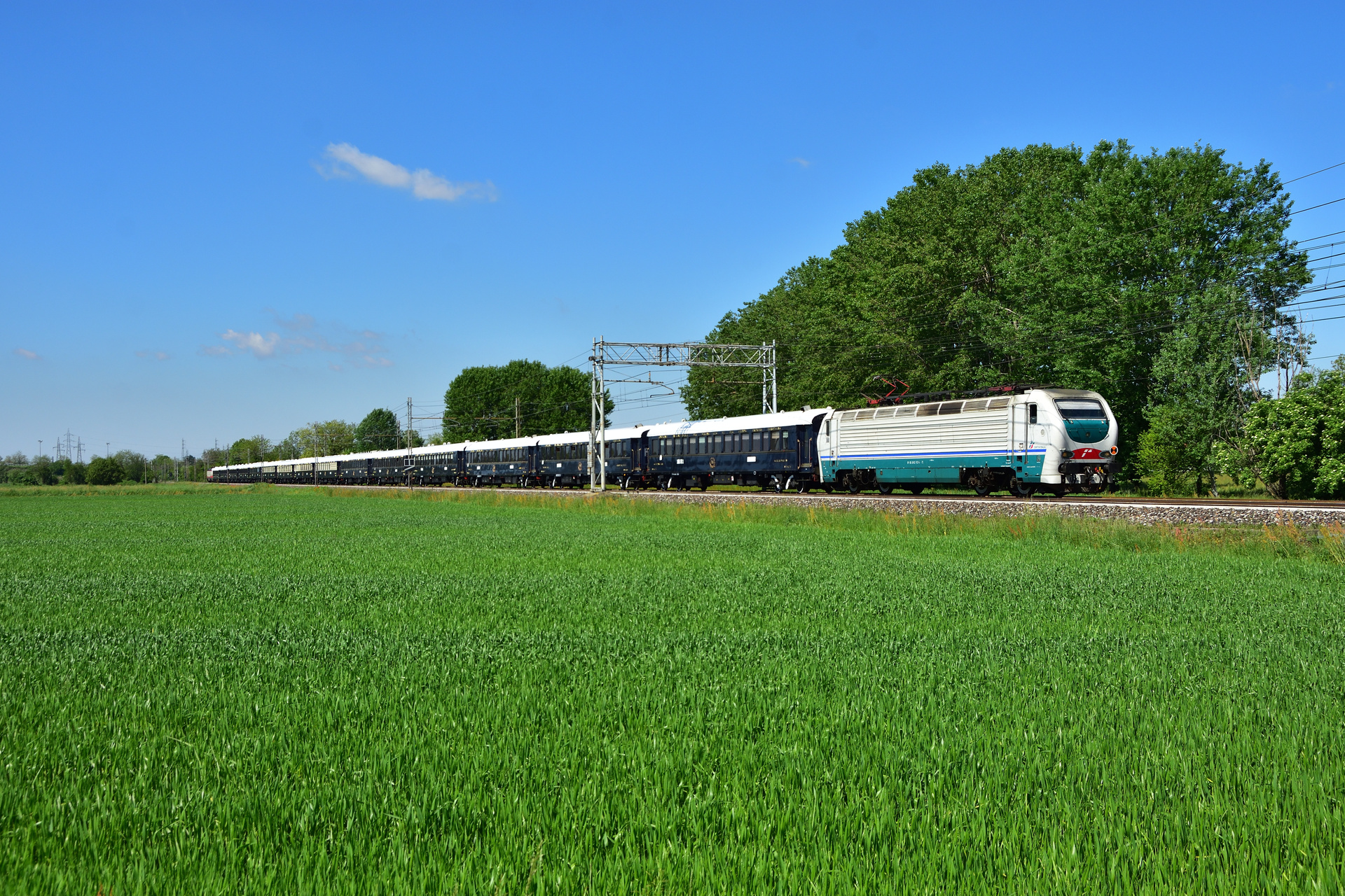 Firema E402B – photo 3
