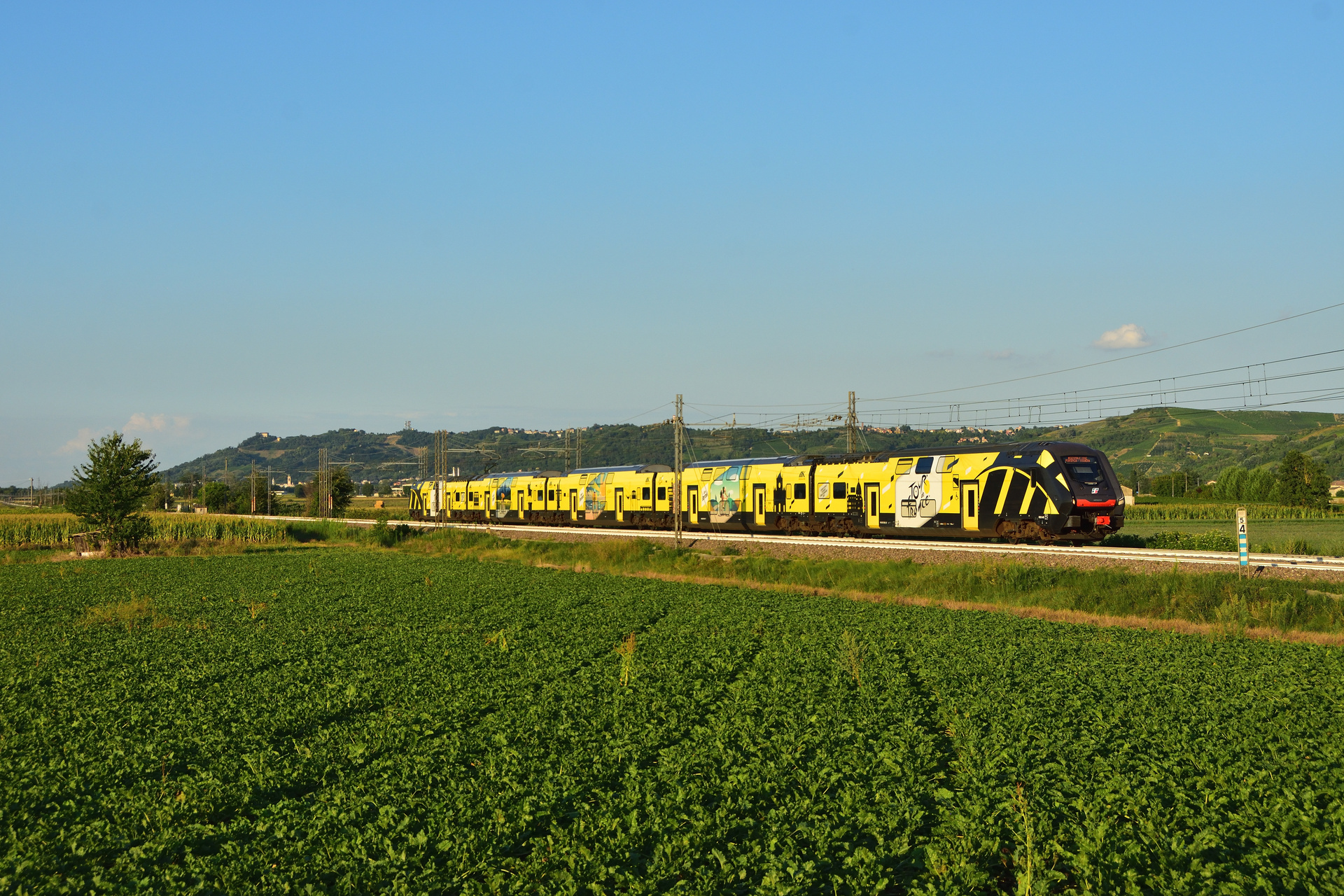 Hitachi ETR 521 – photo 3