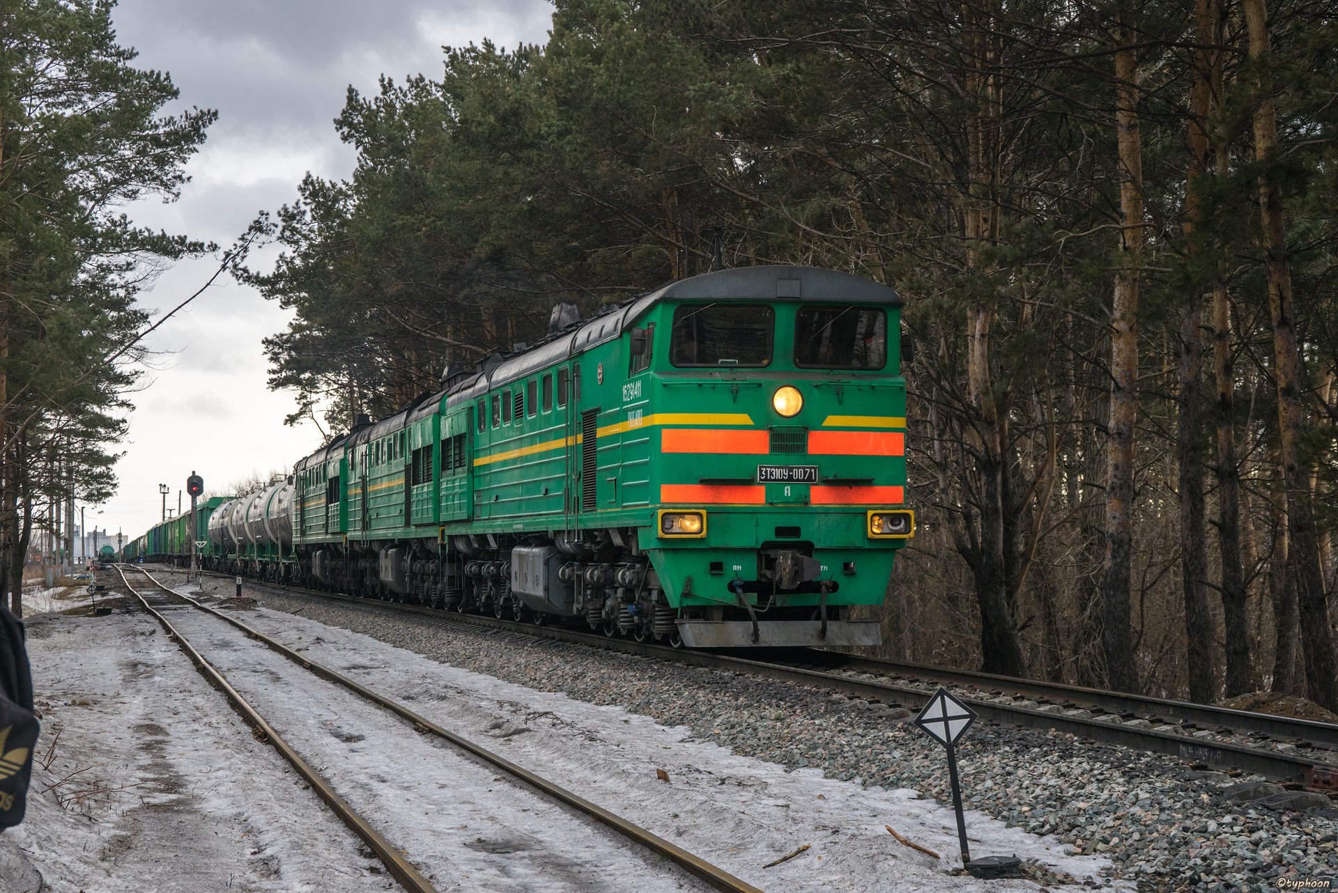 Luhanskteplovoz 3TE10U – photo 13