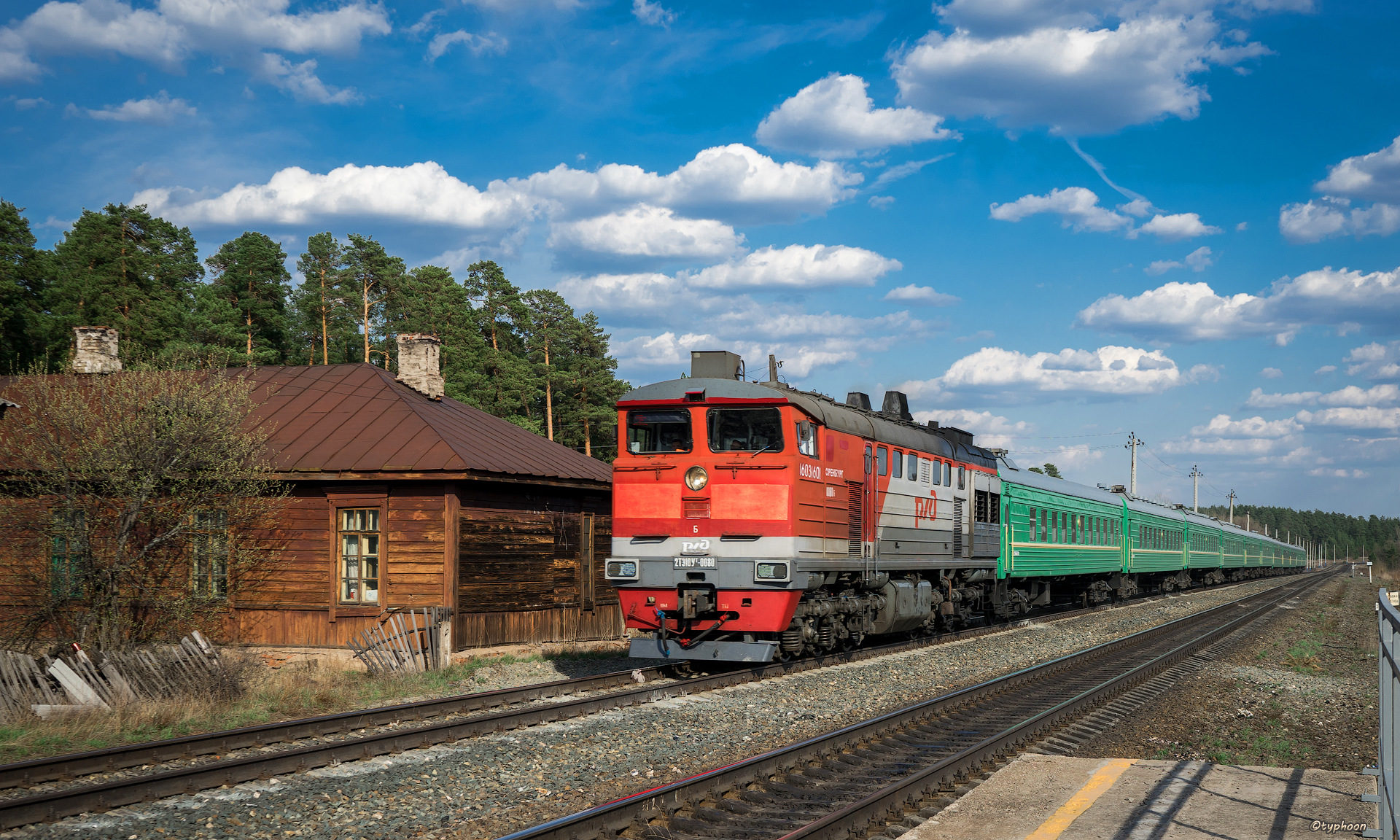 Luhanskteplovoz 2TE10UT – photo 18