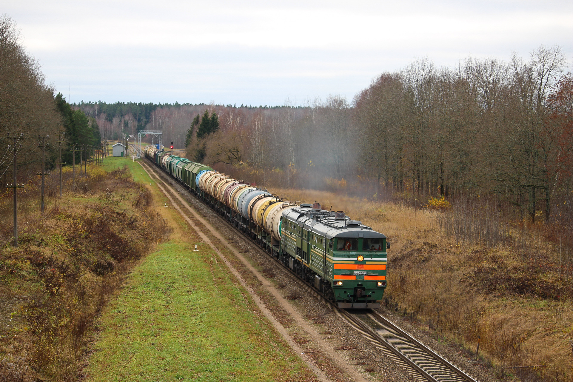 Luhanskteplovoz 2TE10M-K – photo 19