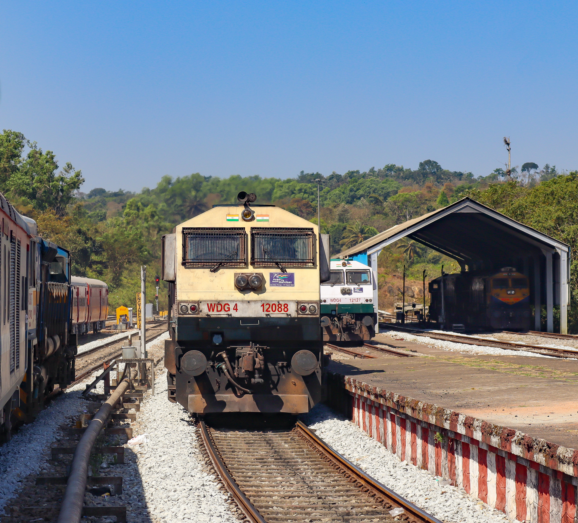 EMD GT46MAC – photo 11