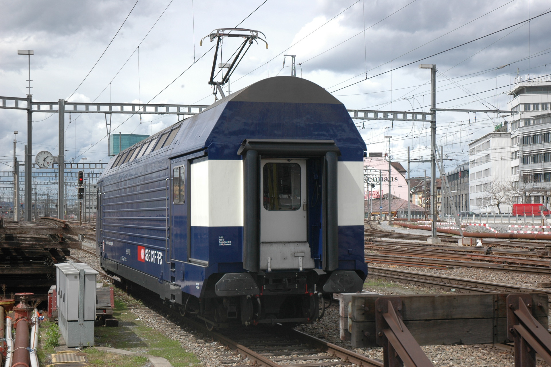 SLM Re 4/4 V – photo 18