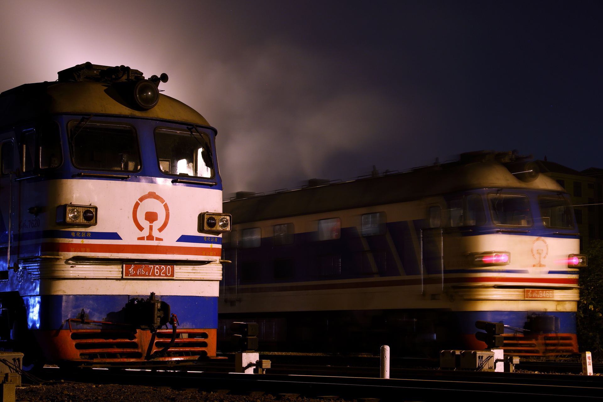CRRC Qingdao Sifang DF4B – photo 24