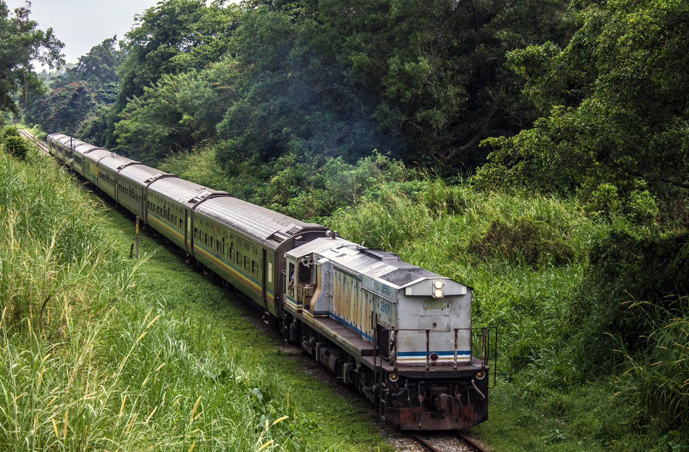 EMD GT18LC-2 – photo 2