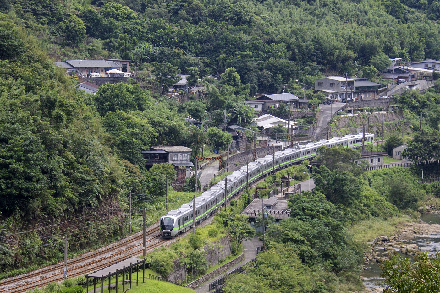 Hyundai Rotem EMU900 series – photo 3