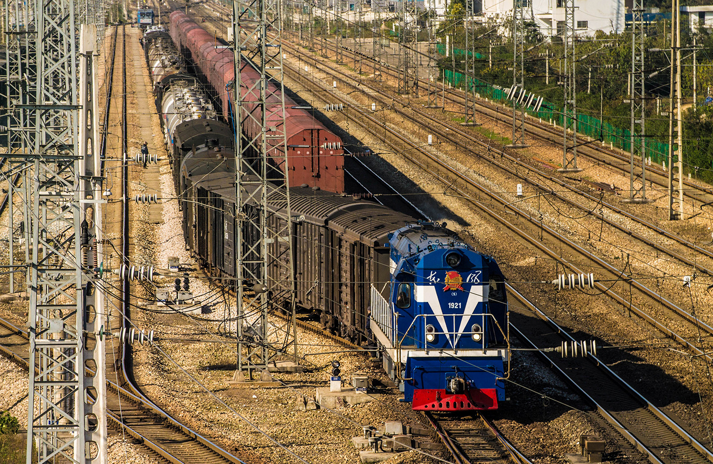 CRRC Qingdao Sifang DF5 – photo 2