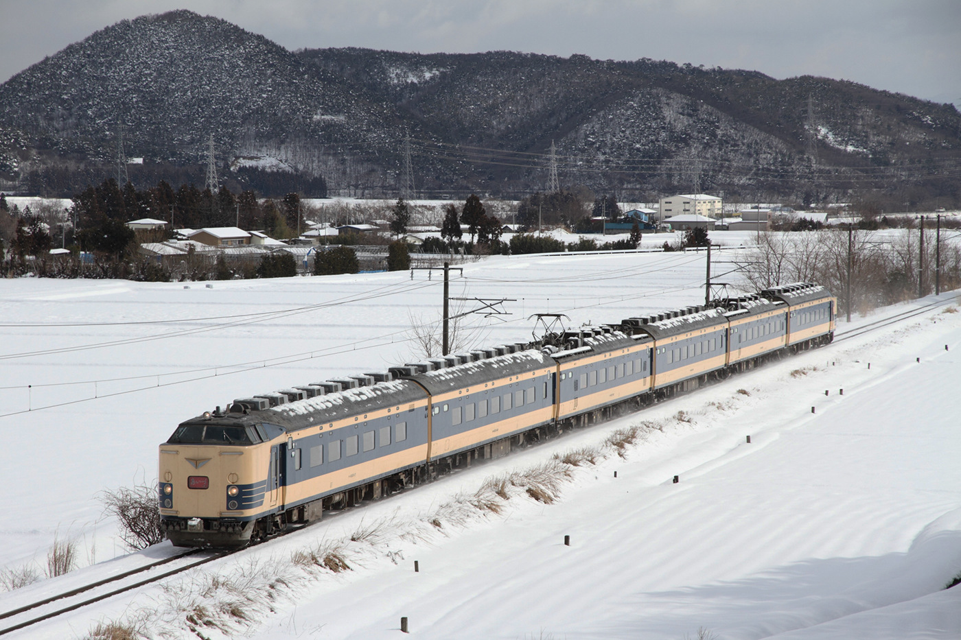 Nippon Sharyo JNR 583 series – photo 4