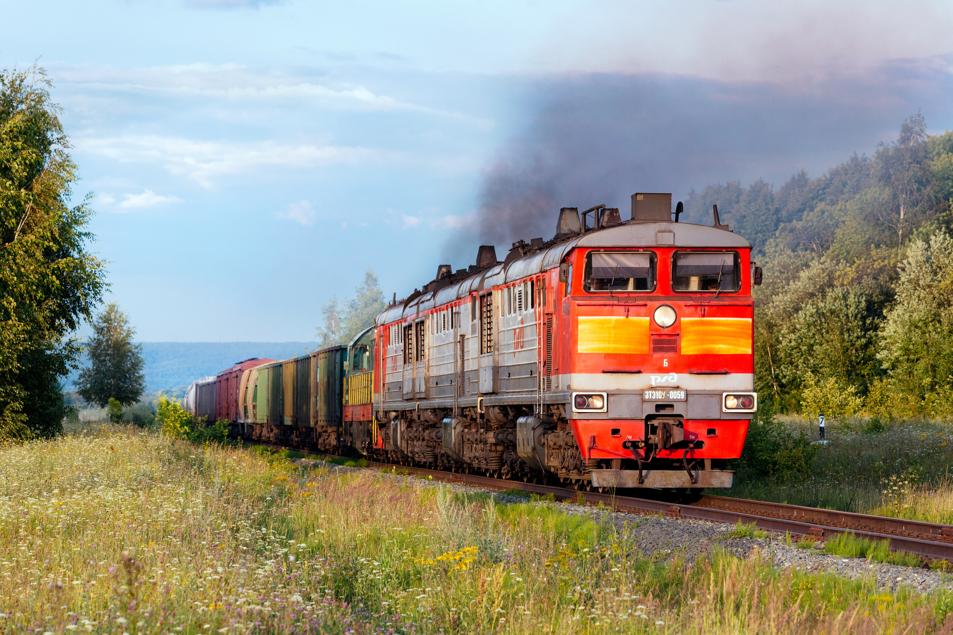 Luhanskteplovoz 3TE10U – photo 7