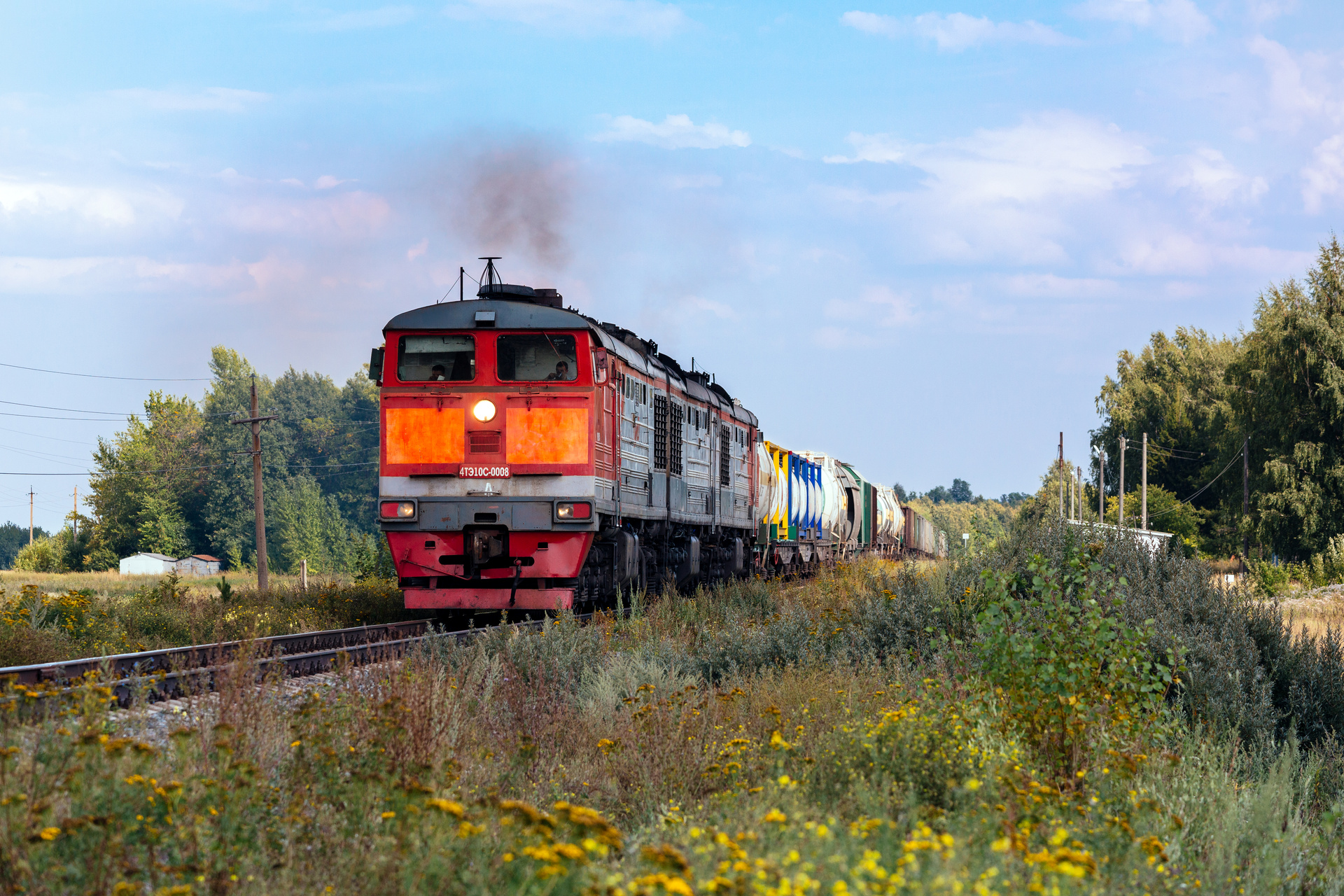 Luhanskteplovoz 4TE10S – photo 3