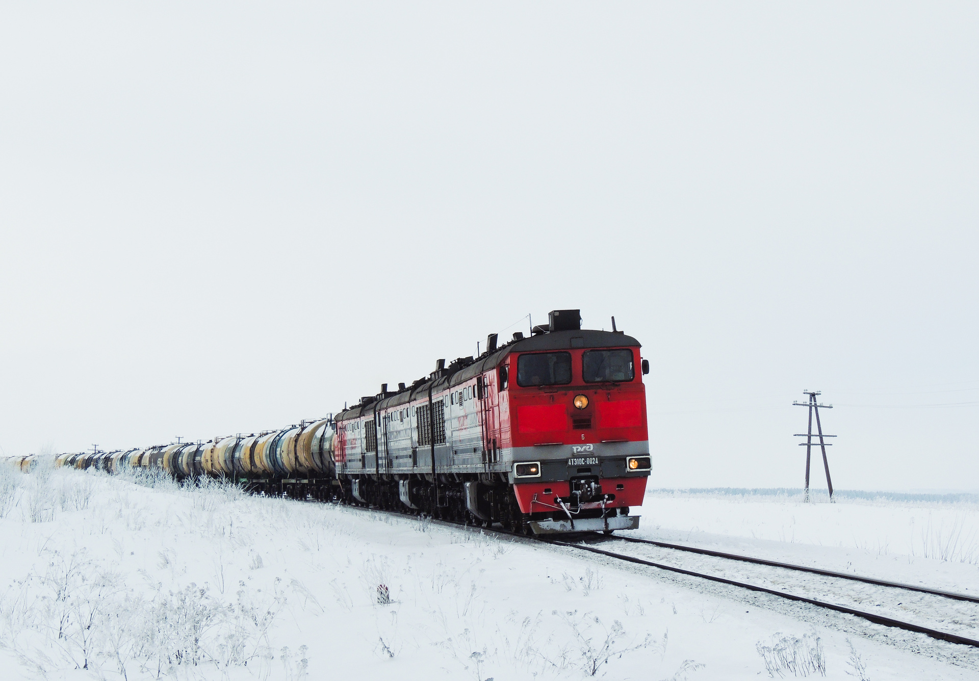 Luhanskteplovoz 4TE10S – photo 18