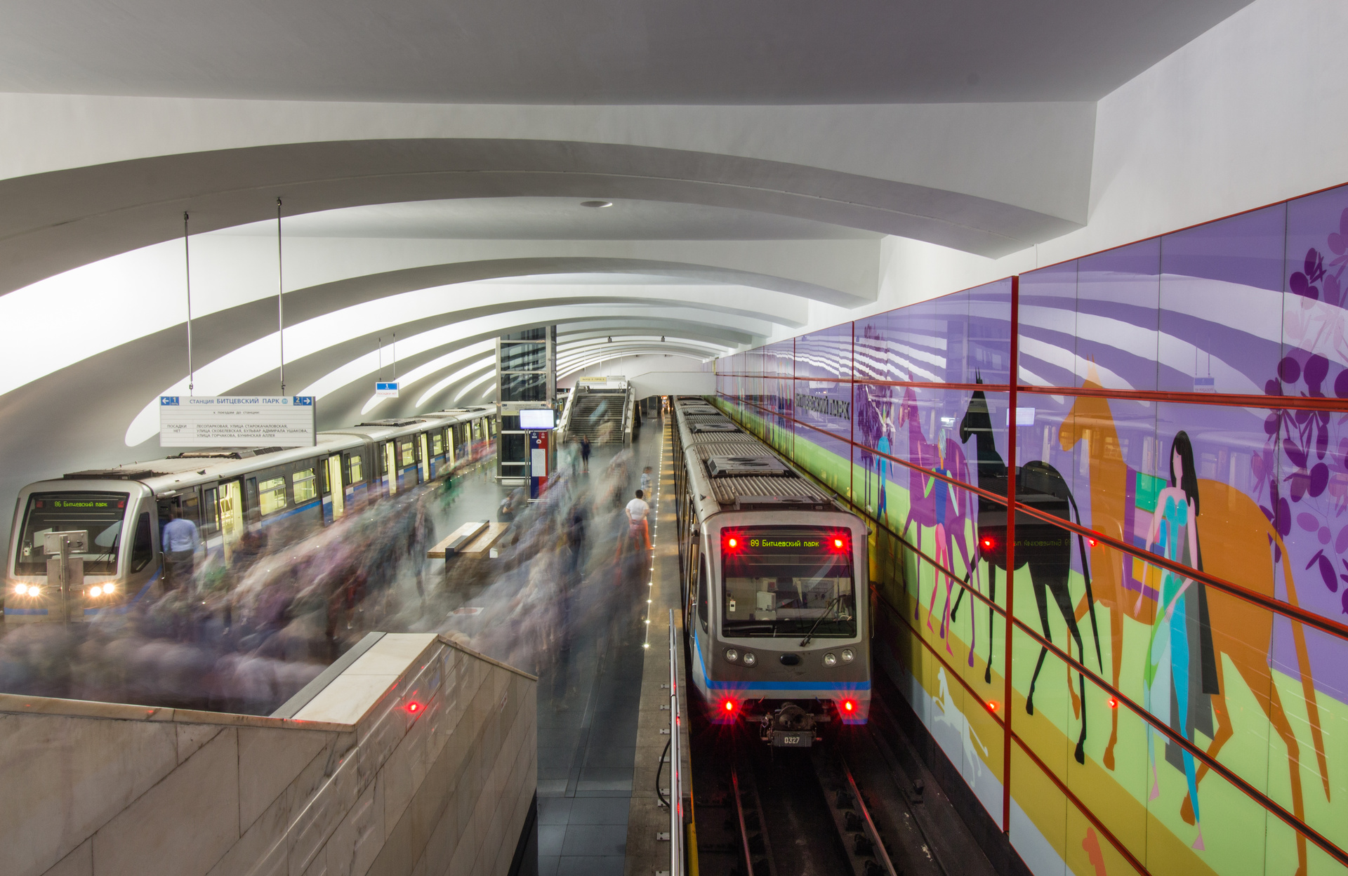 Metrovagonmash 81-740.4 – photo 3