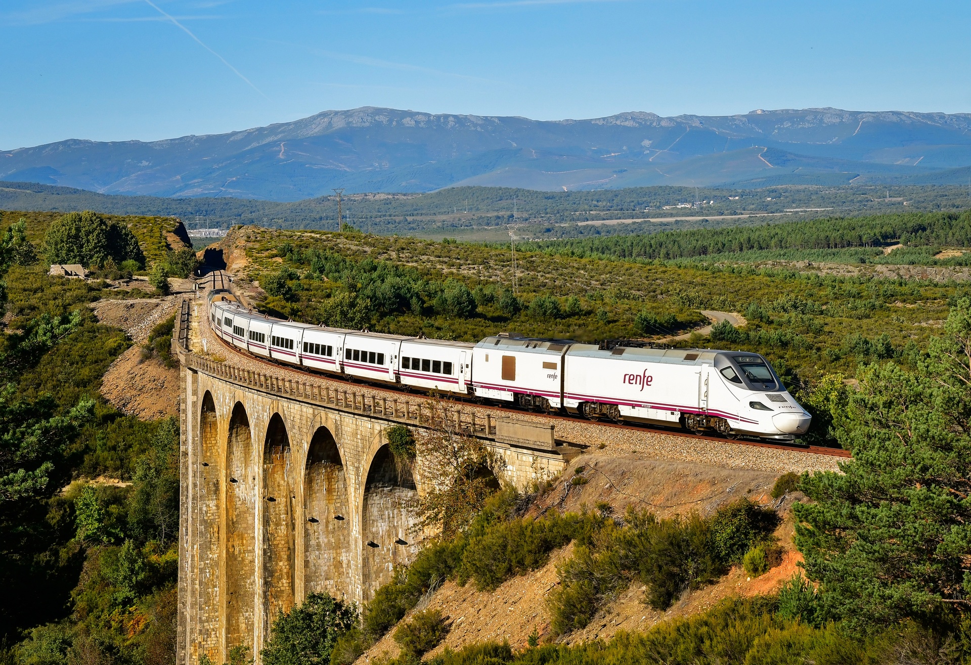 Bombardier RENFE 730 – photo 12