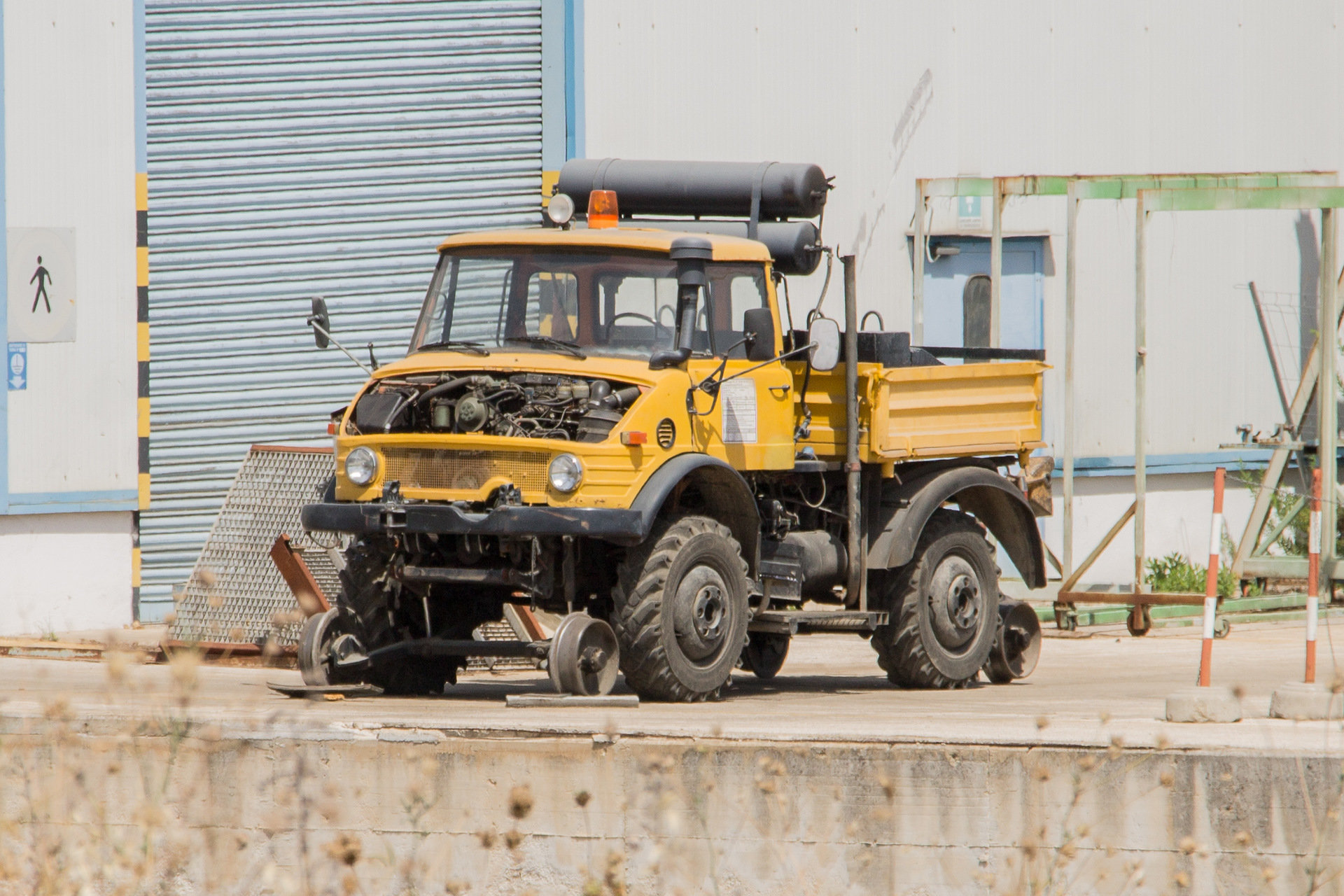 Mercedes-Benz Unimog 406 – foto 2