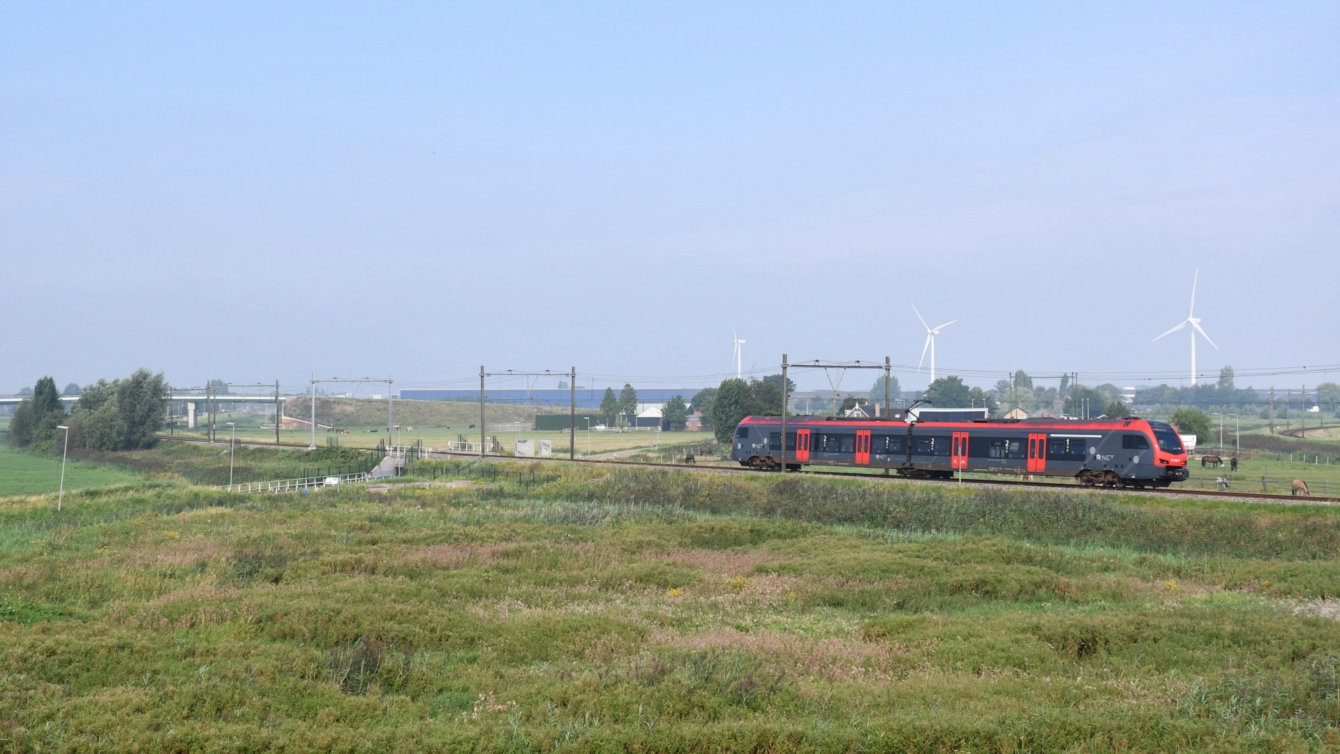 Stadler Flirt 3 2/6 1.5kV – photo 11