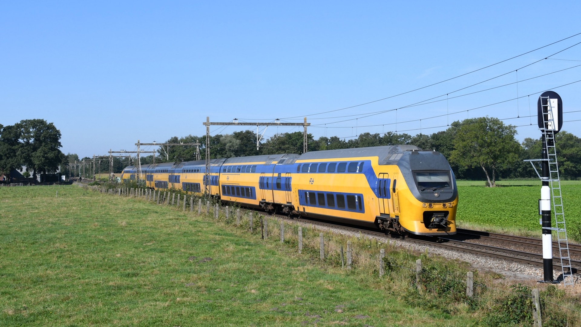 Bombardier VIRM-VI – photo 16
