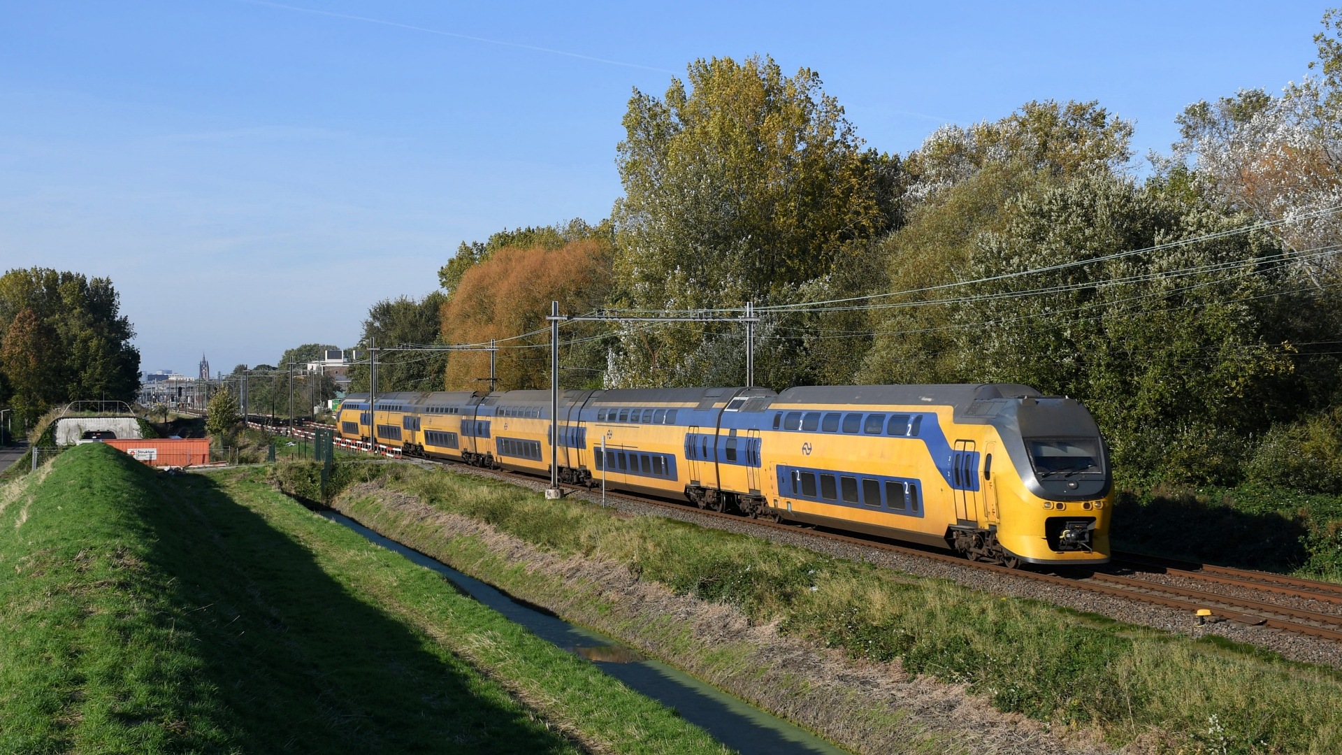 Bombardier VIRM-VI – photo 5