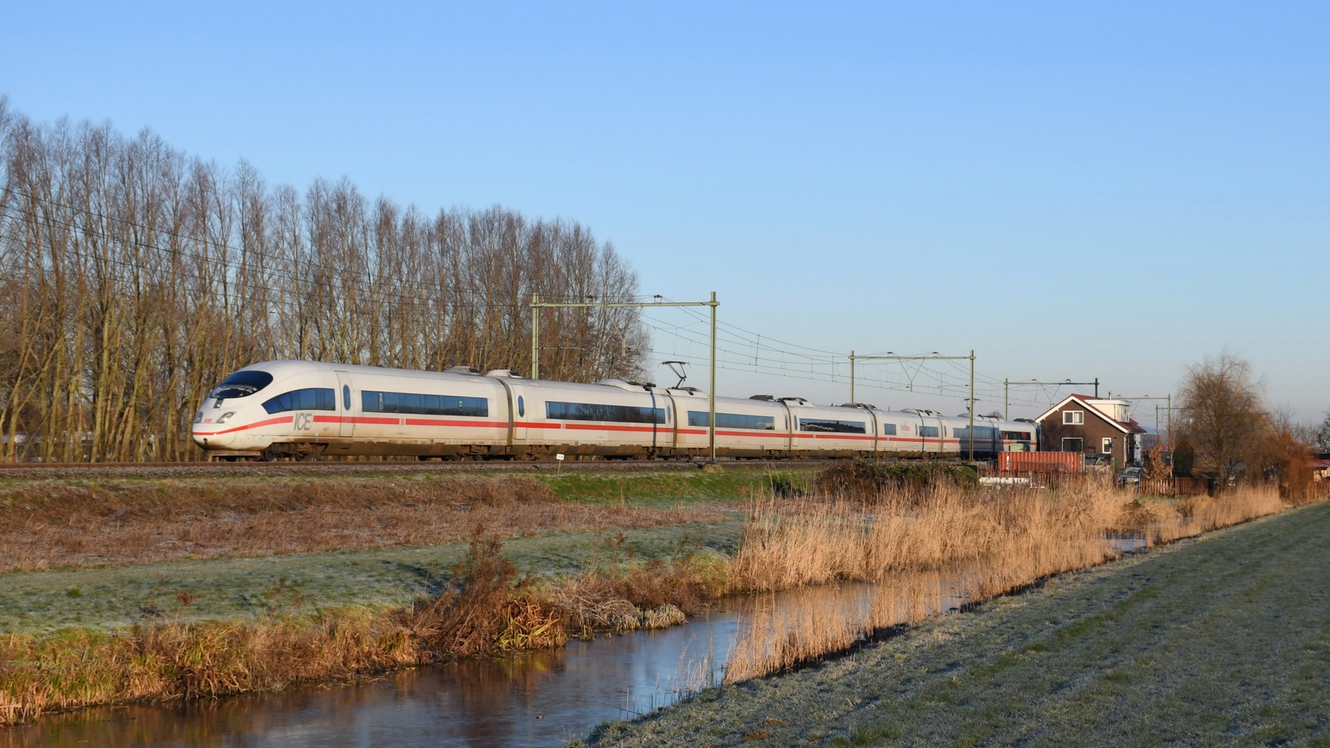 Siemens ICE 3M – photo 17