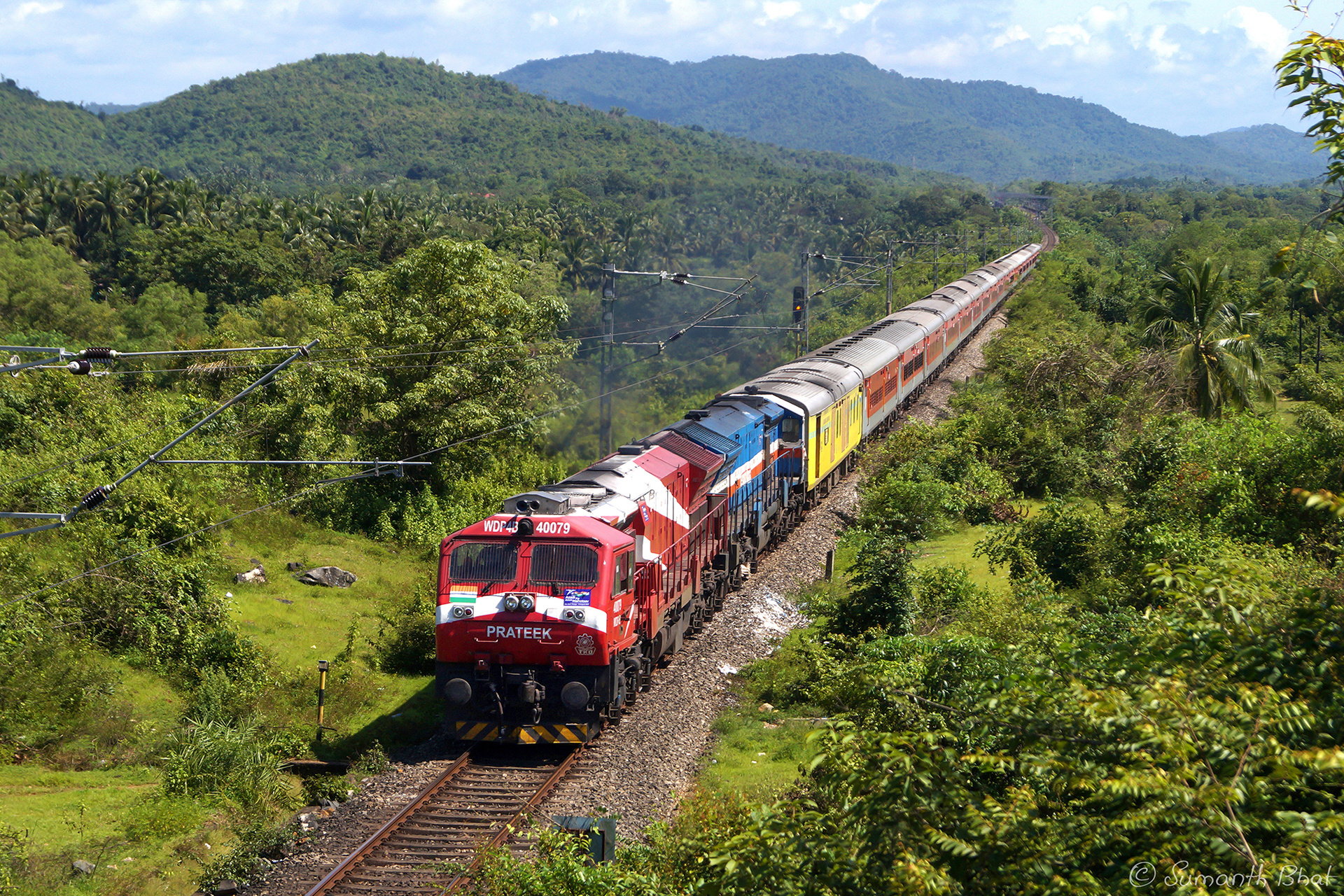EMD GT46PAC – photo 14