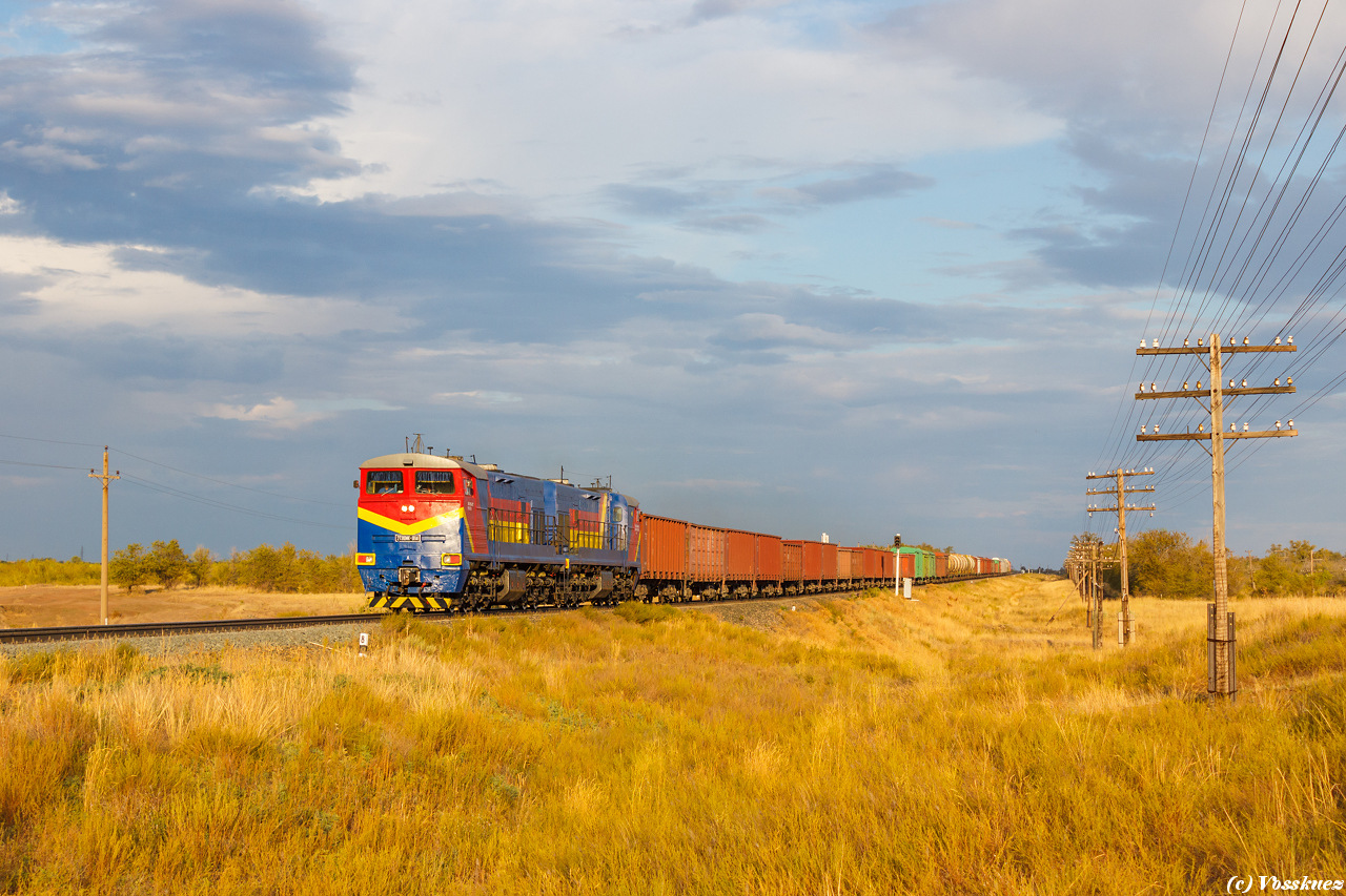 GE 2TE10MK-KN – photo 2