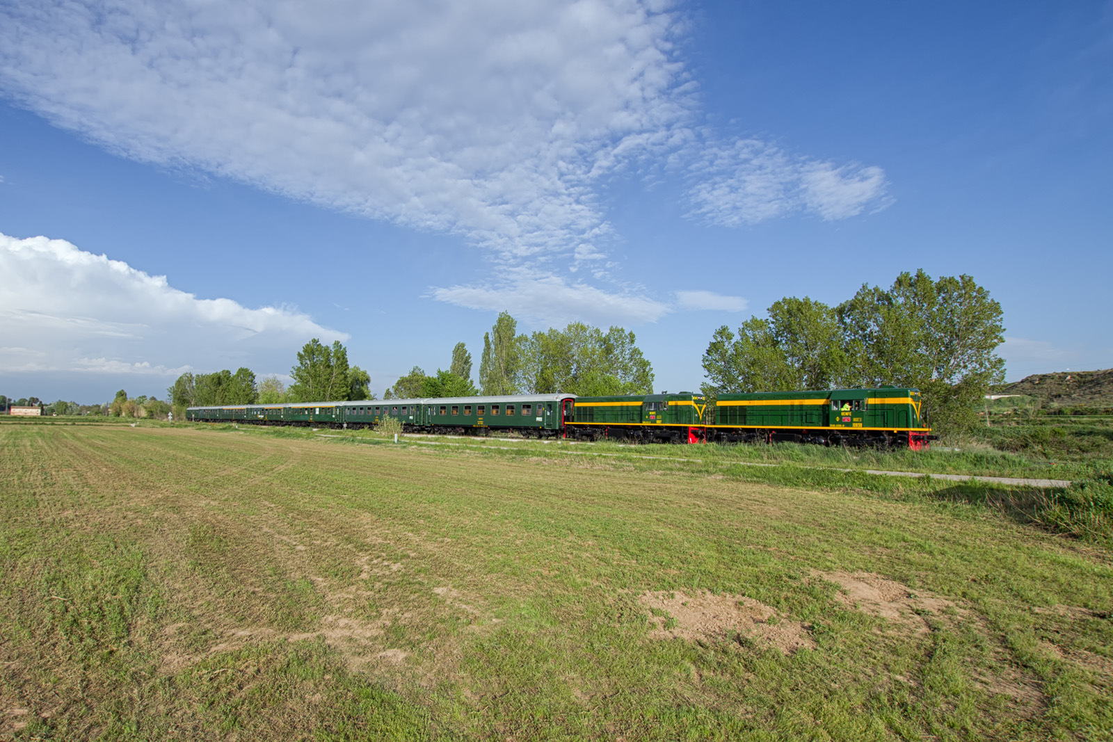 GE U10B – photo 17
