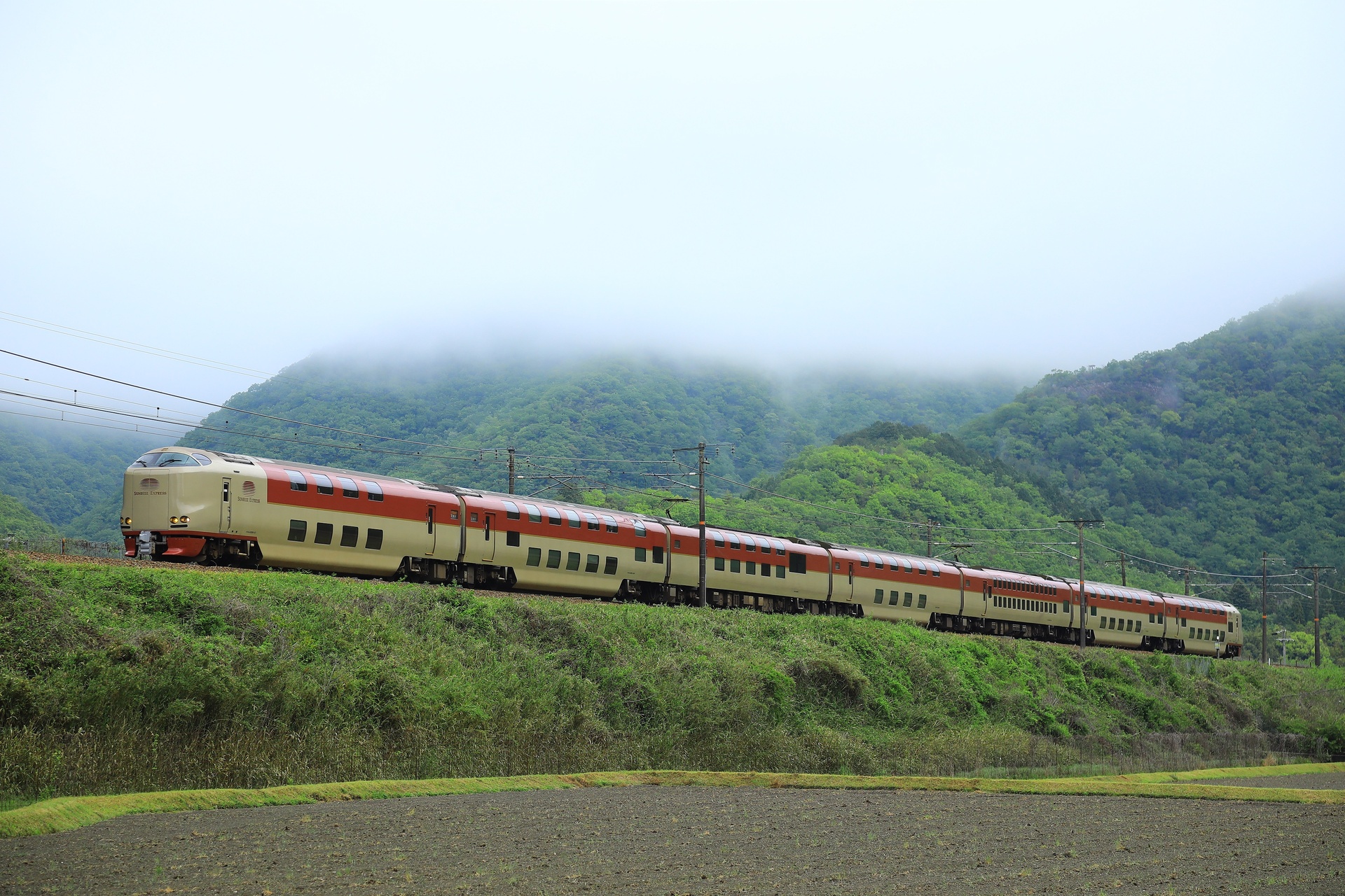 Nippon Sharyo JNR 285 series – photo 2