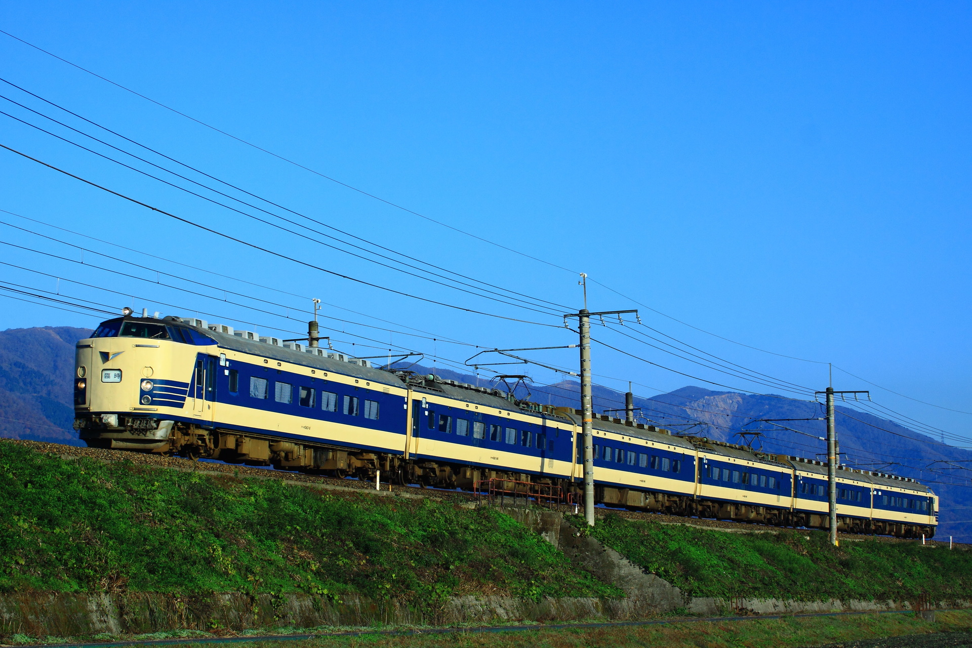 Nippon Sharyo JNR 583 series – photo 3