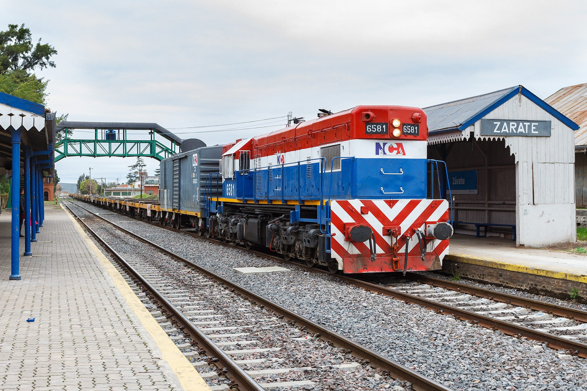 EMD GR12 1676 – photo 2