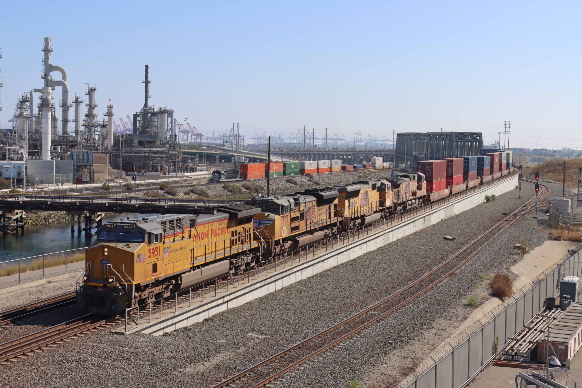 GE AC4400CW – photo 13