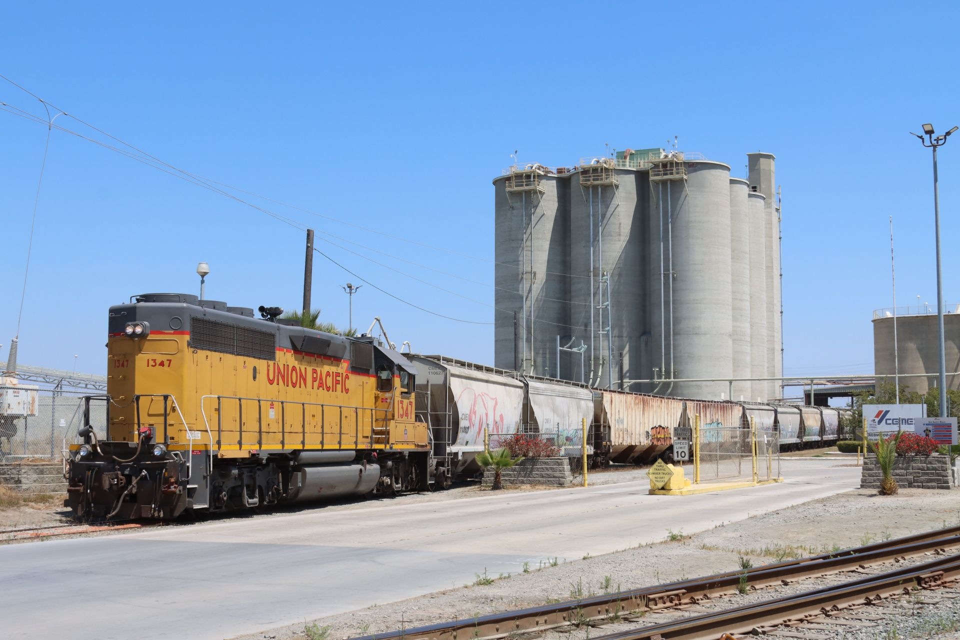 EMD GP40-2 – photo 2