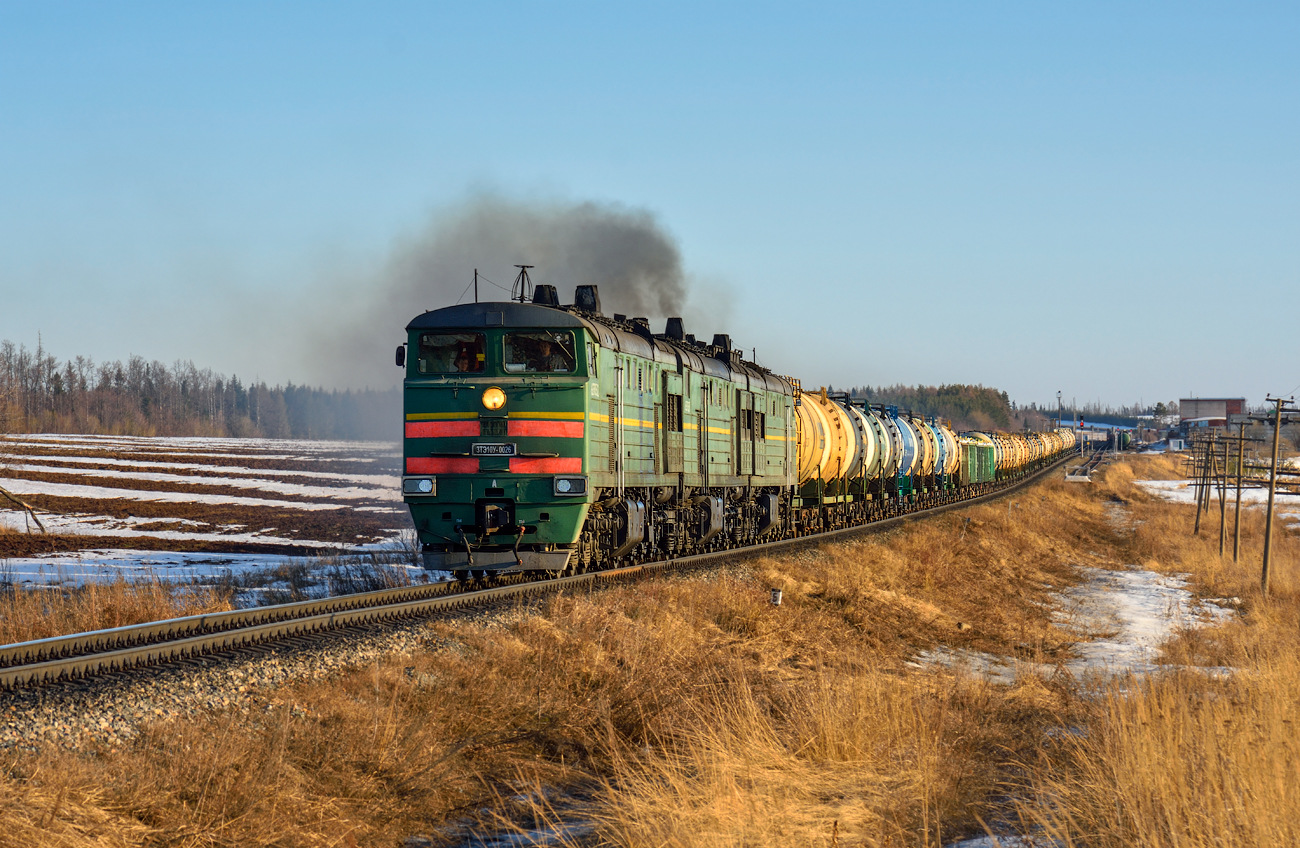 Luhanskteplovoz 3TE10U – photo 11