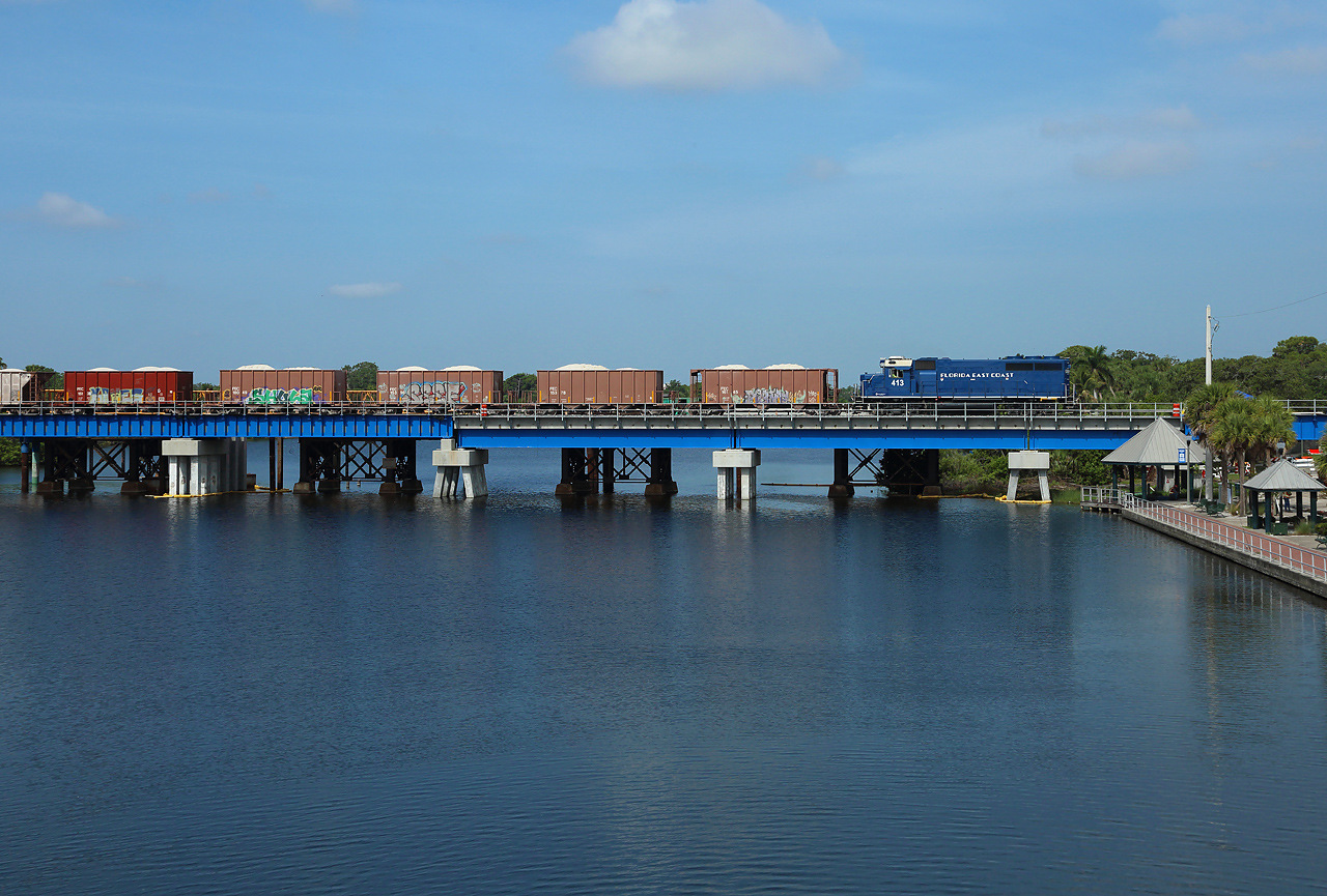 EMD GP40-2 – photo 15